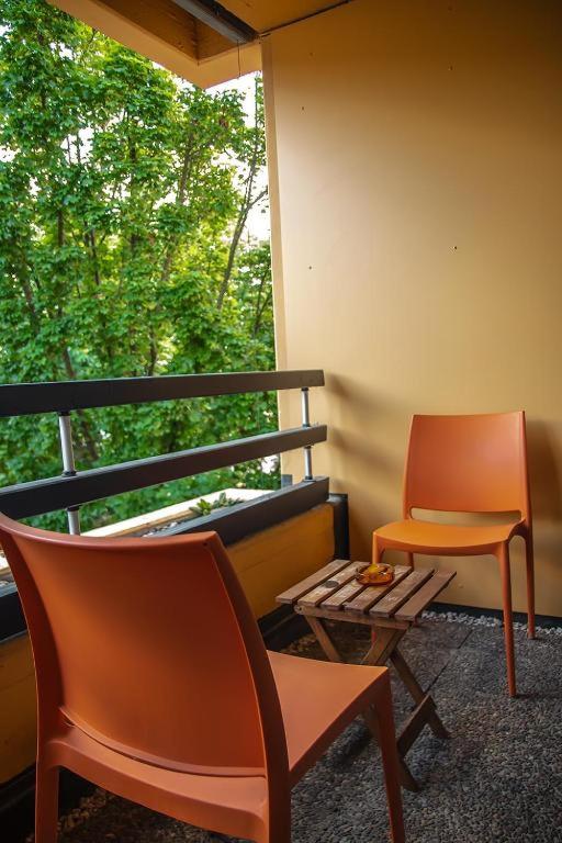 Twin Room with Balcony - Photo 2