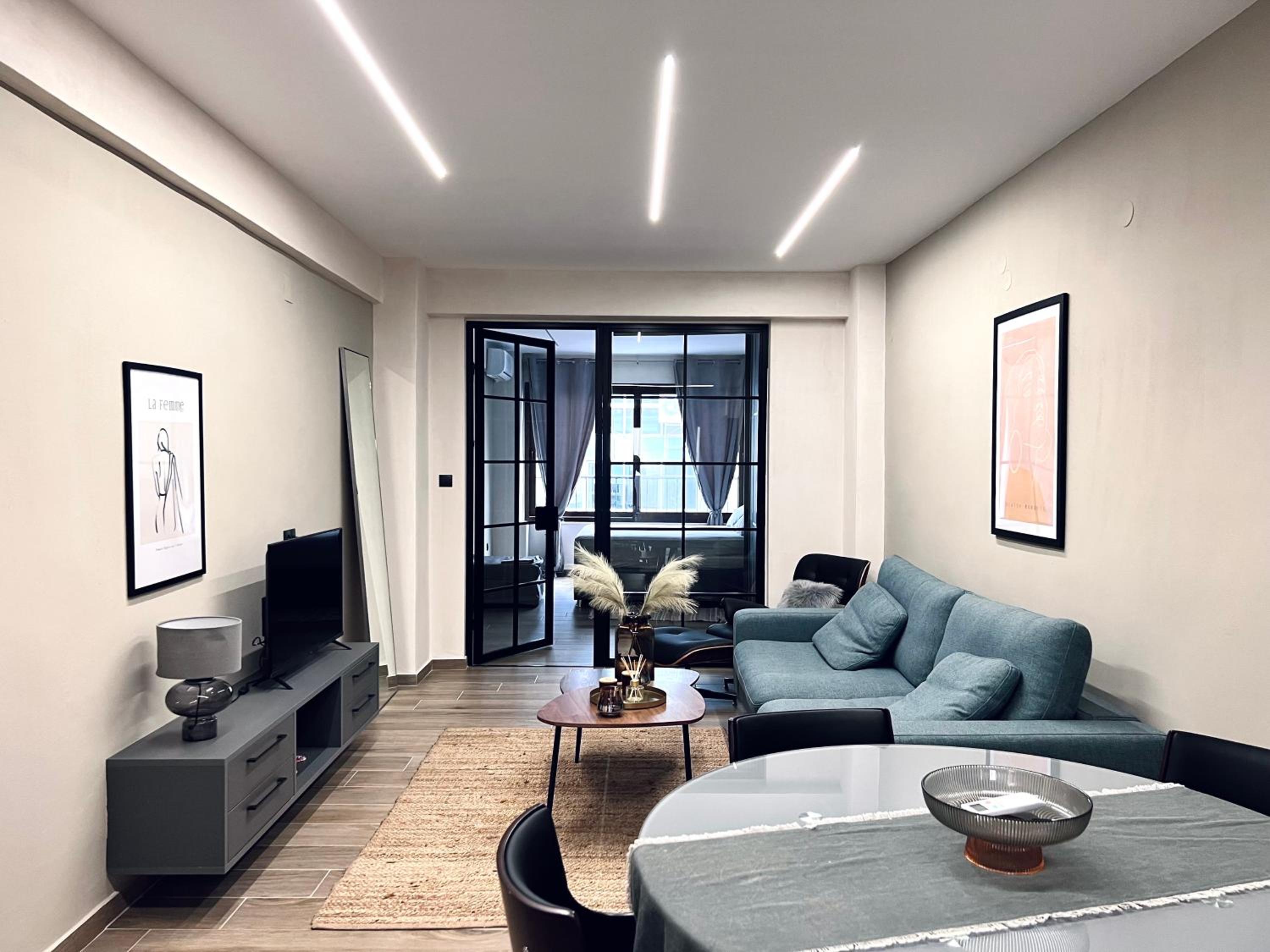 One-Bedroom Apartment