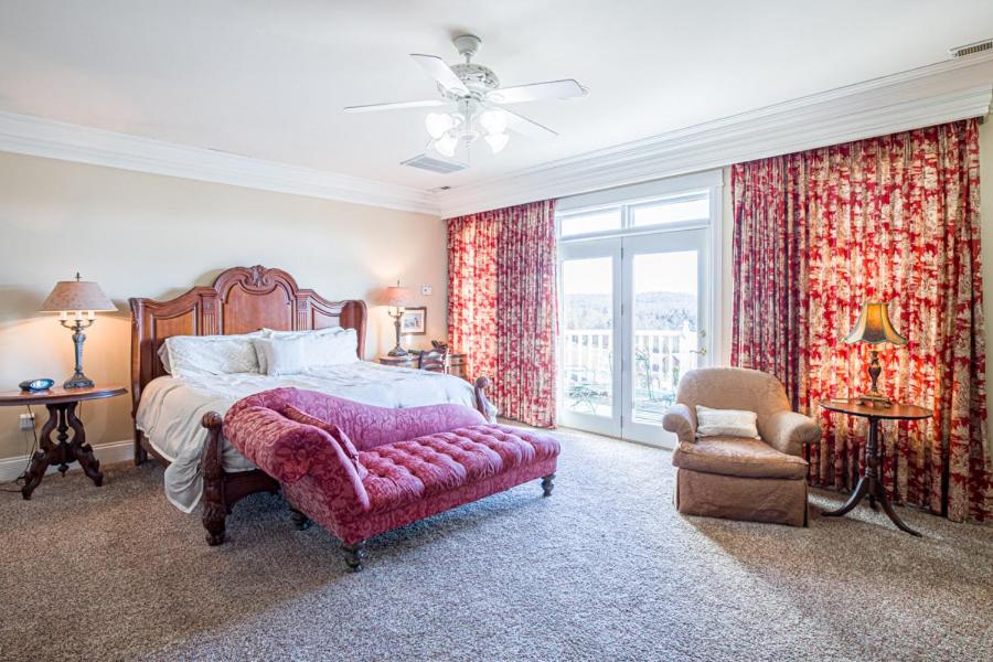 King Suite With Balcony