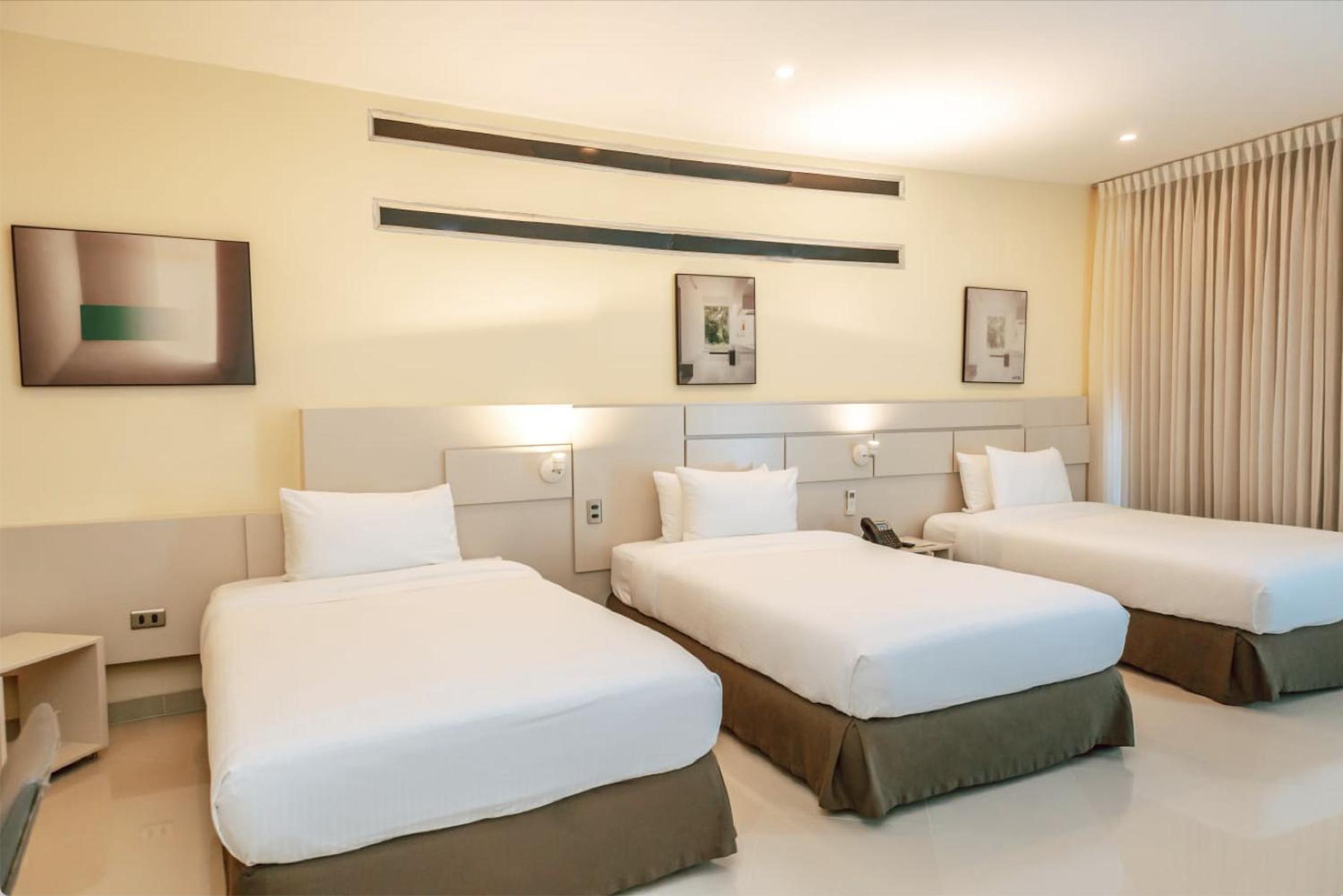 Triple Room
