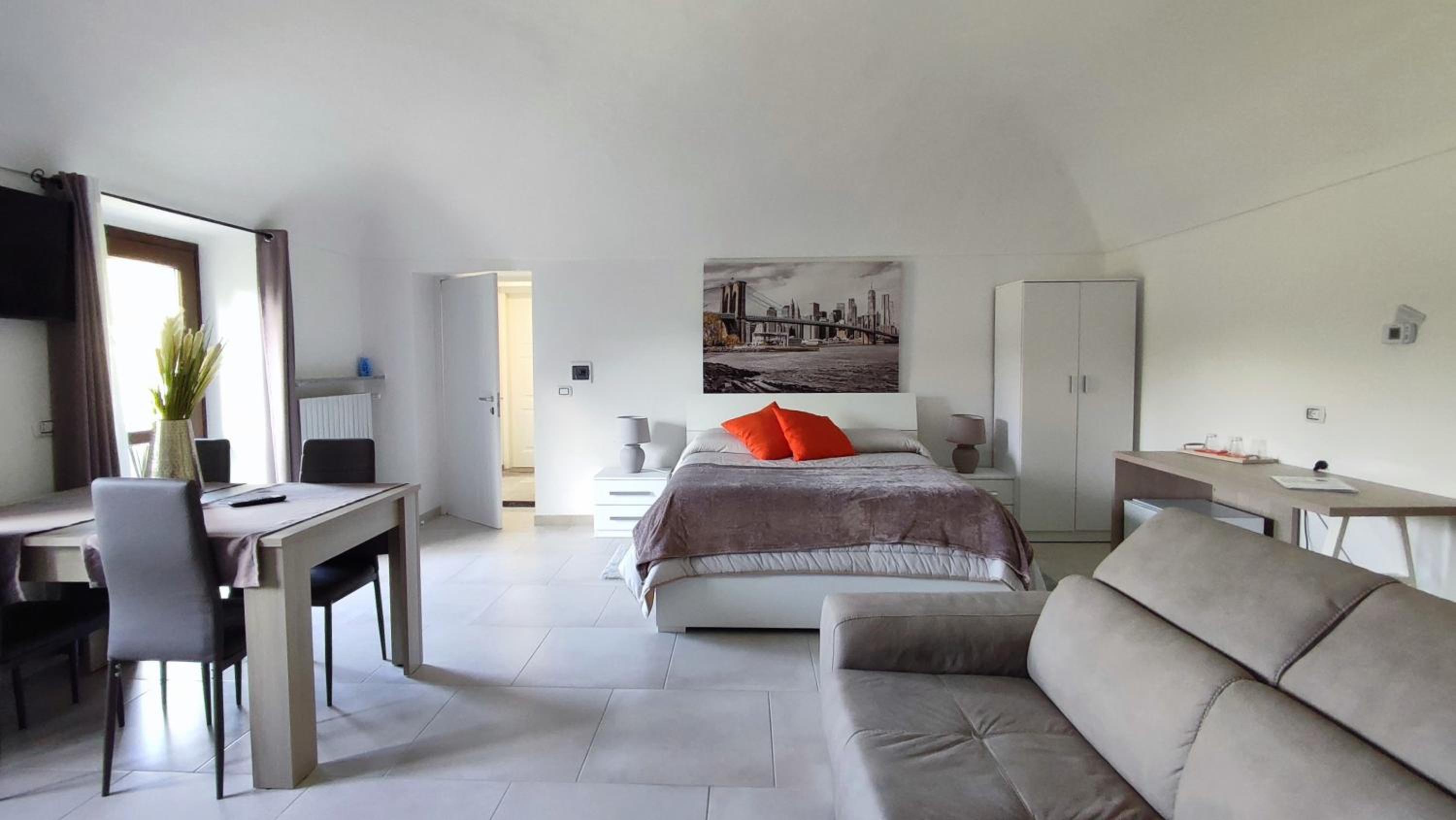Deluxe Room - Photo 1