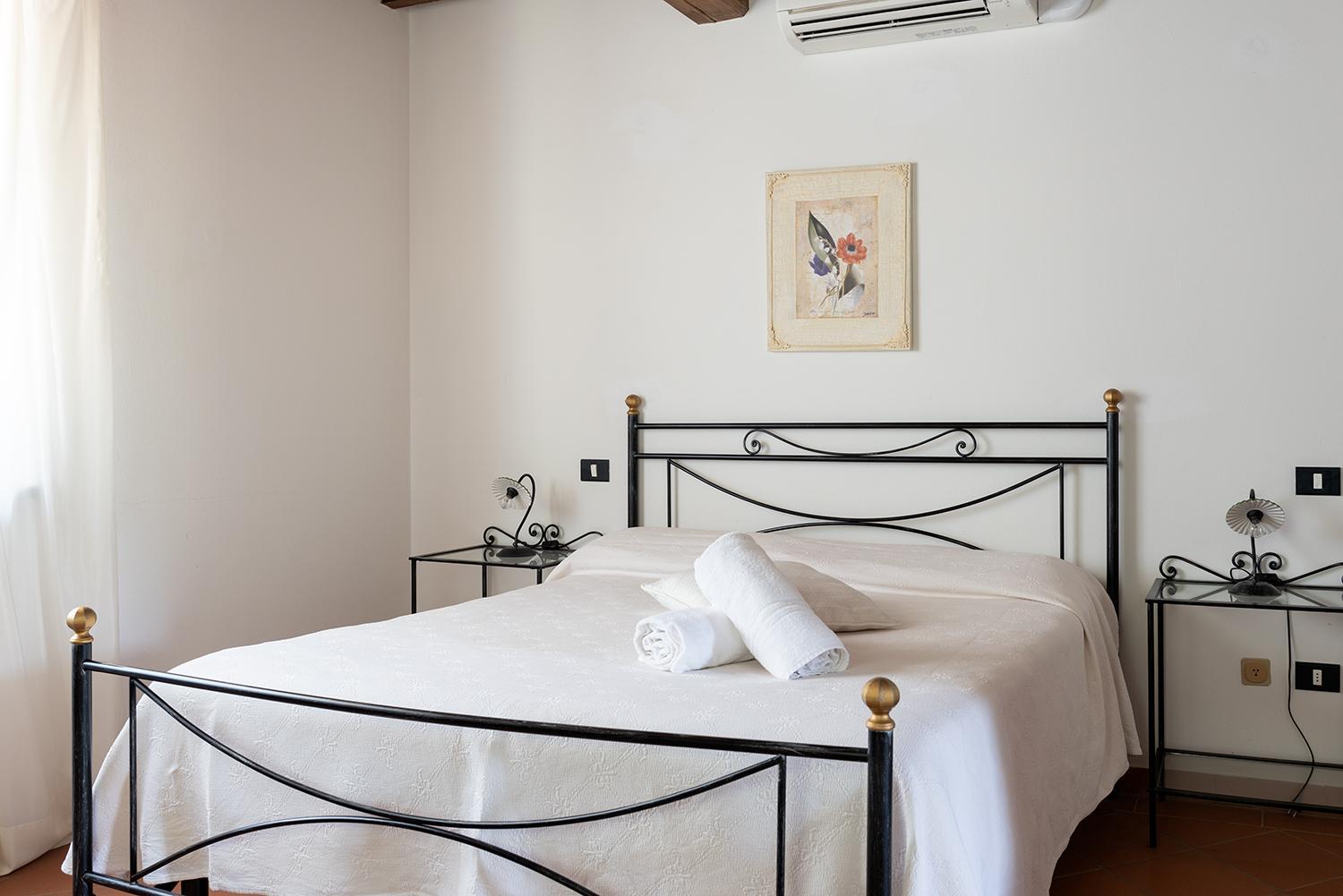 Deluxe Double or Twin Room photo 2