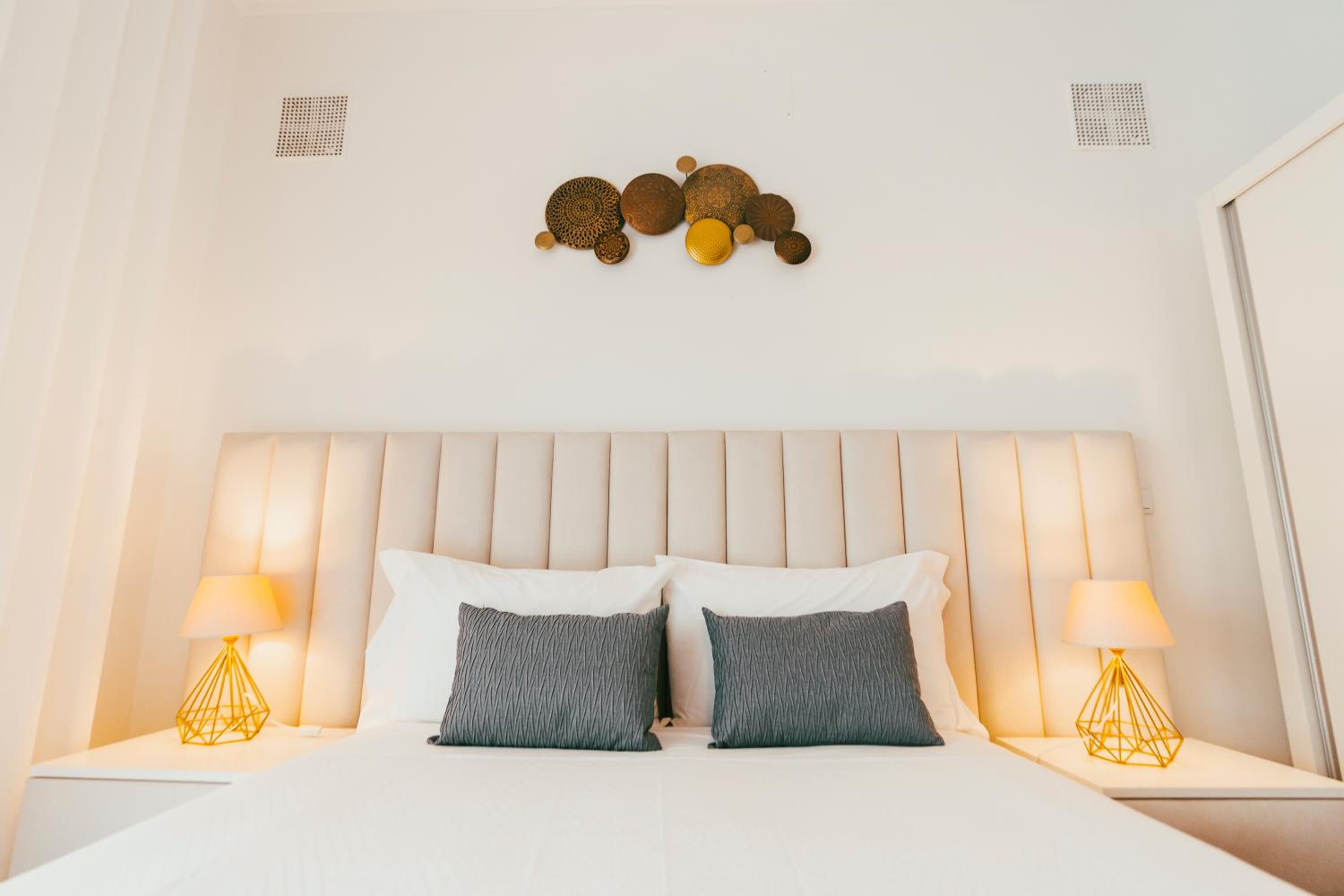 Double Room - Photo 5