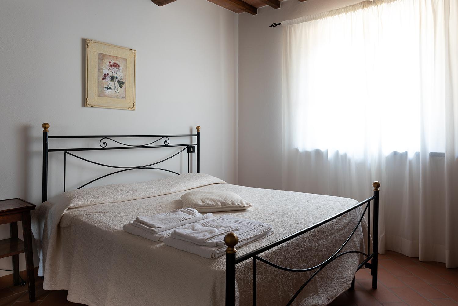 Large Double Room photo 1