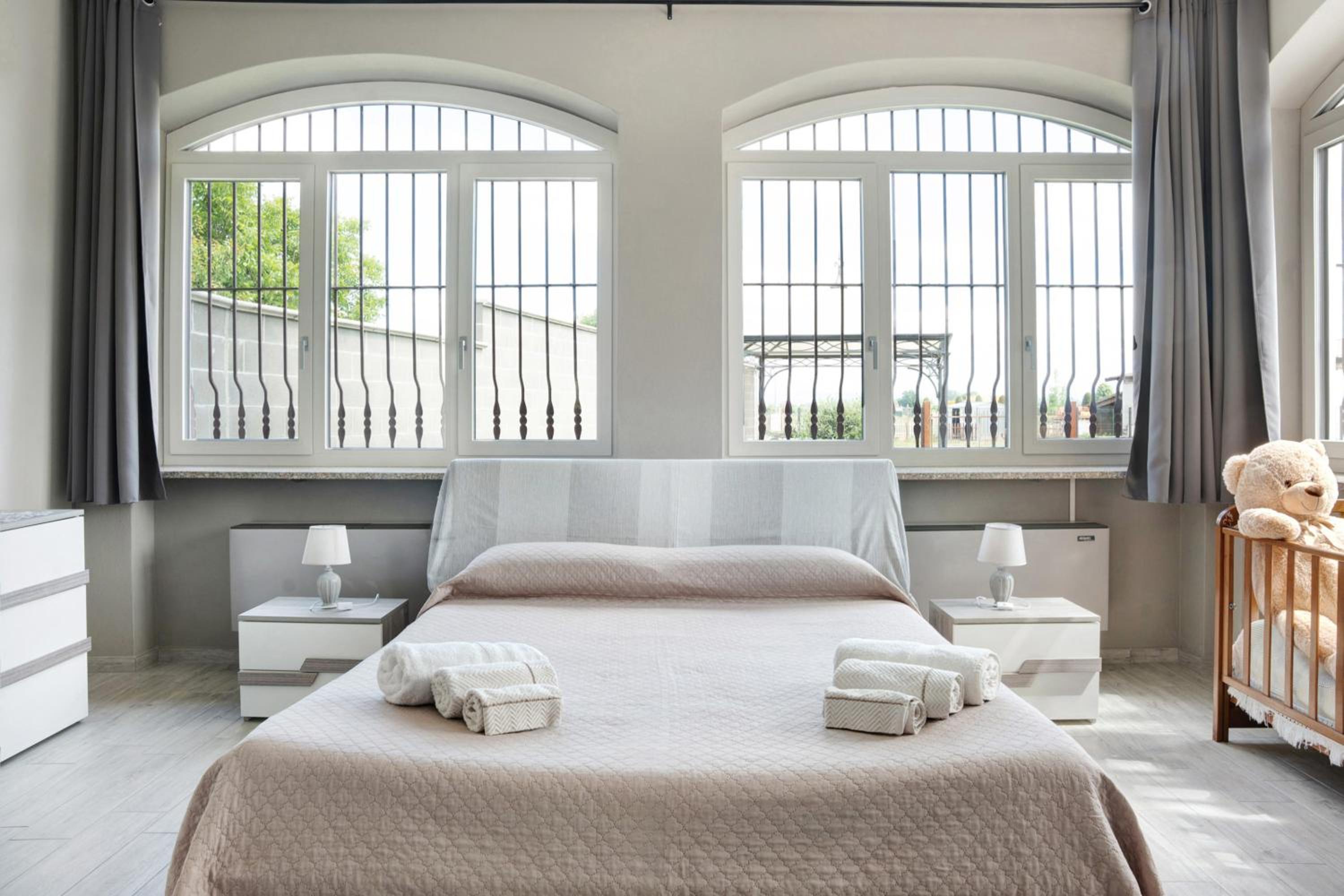 Superior One-Bedroom Apartment with Balcony