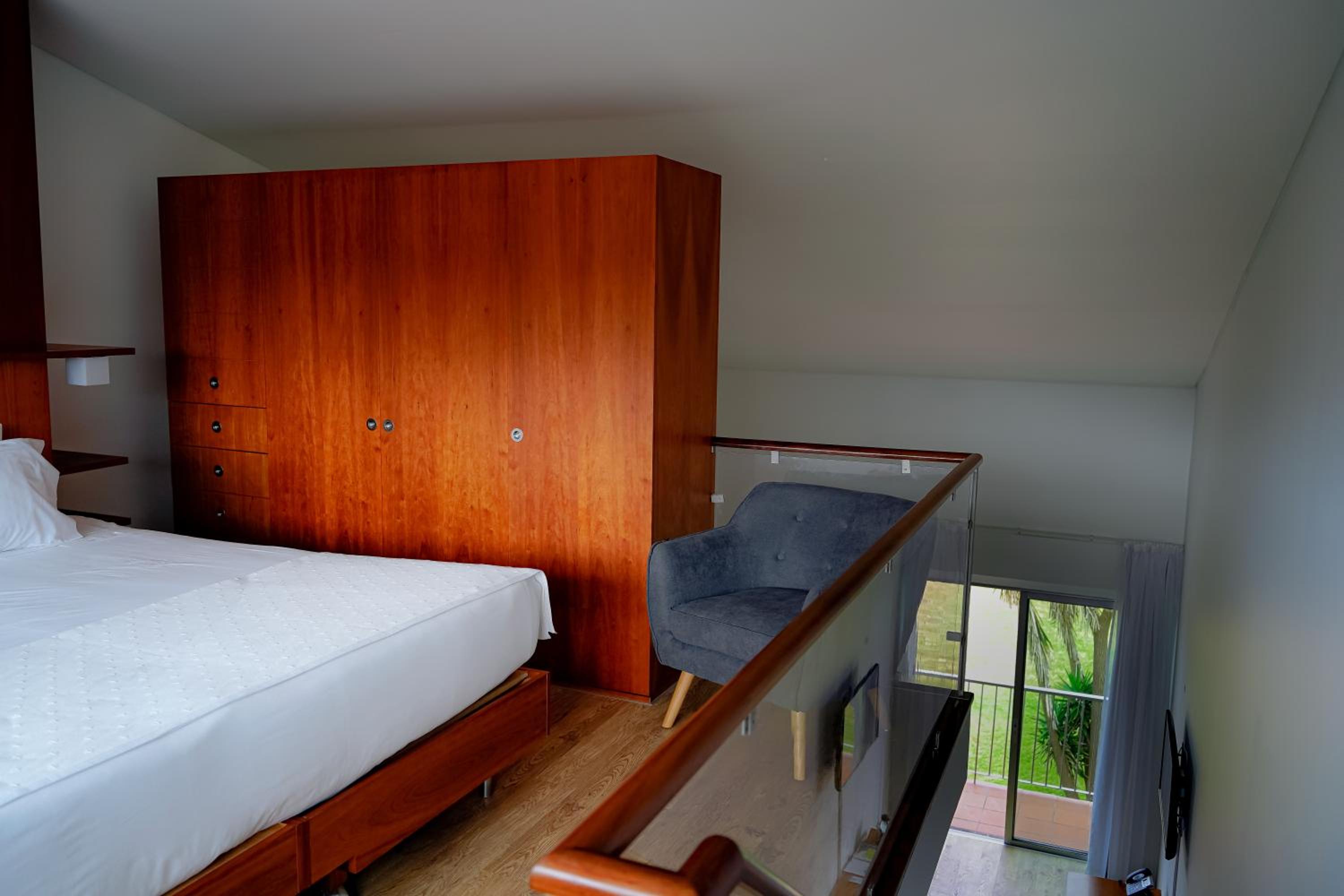 Duplex Apartment with Balcony and a Car included