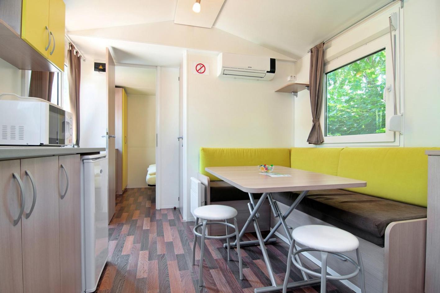 Mobile Home photo 1