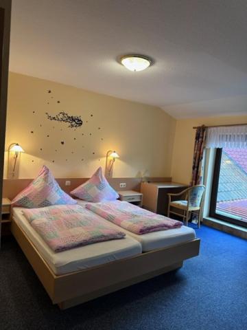 Standard Double Room - Photo 2