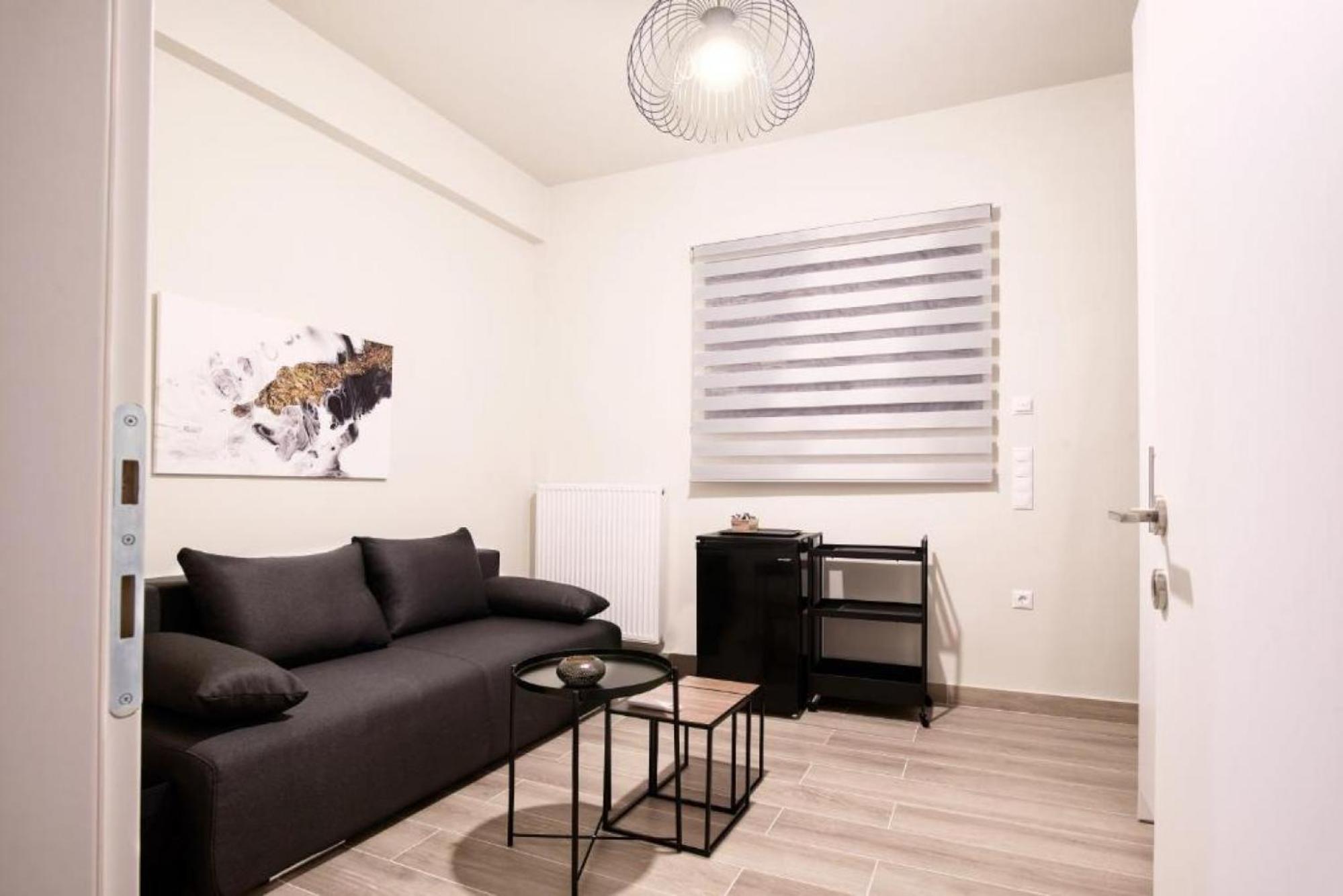 Deluxe Family Room - Photo 2