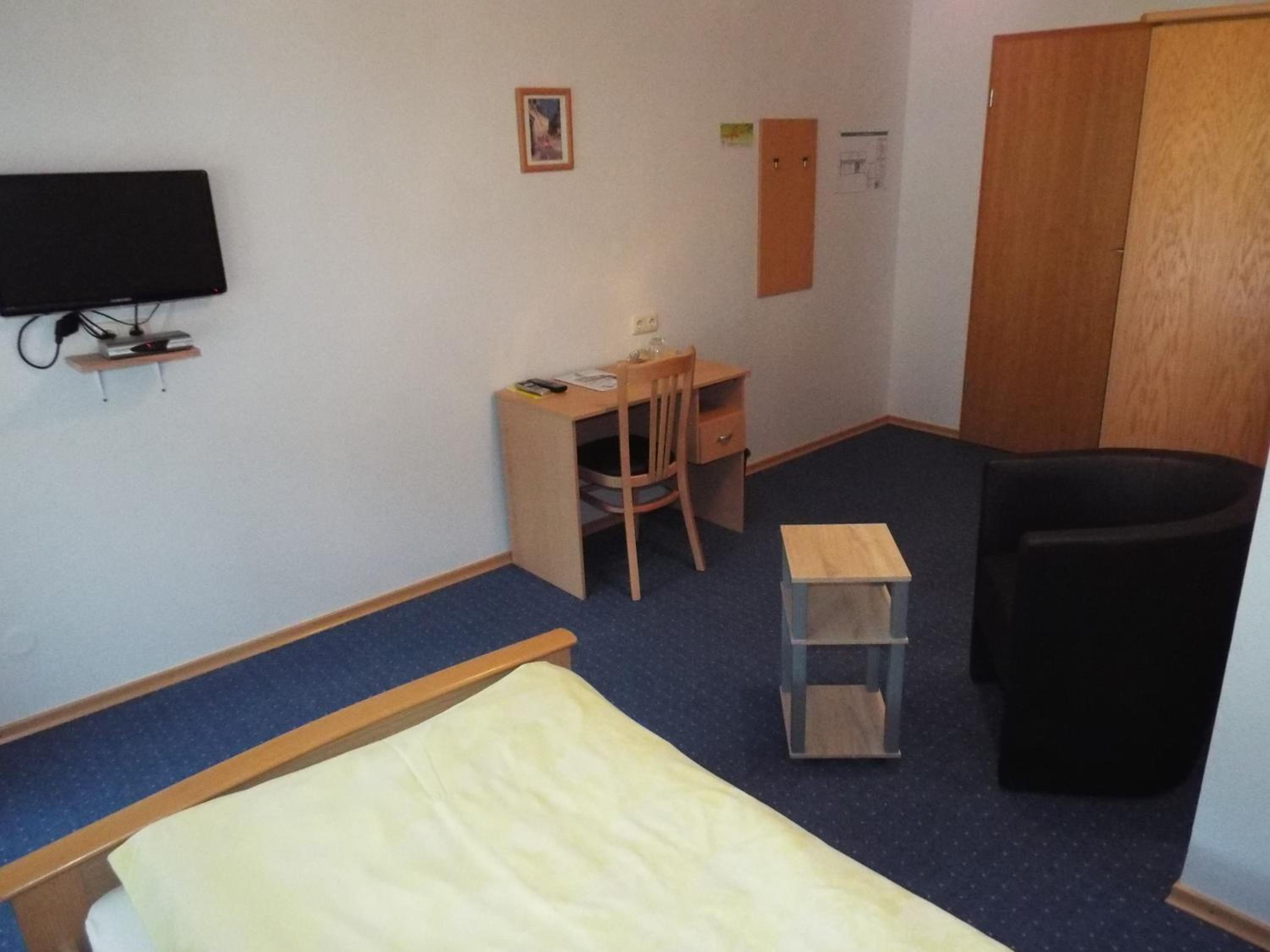 Single Room photo 2