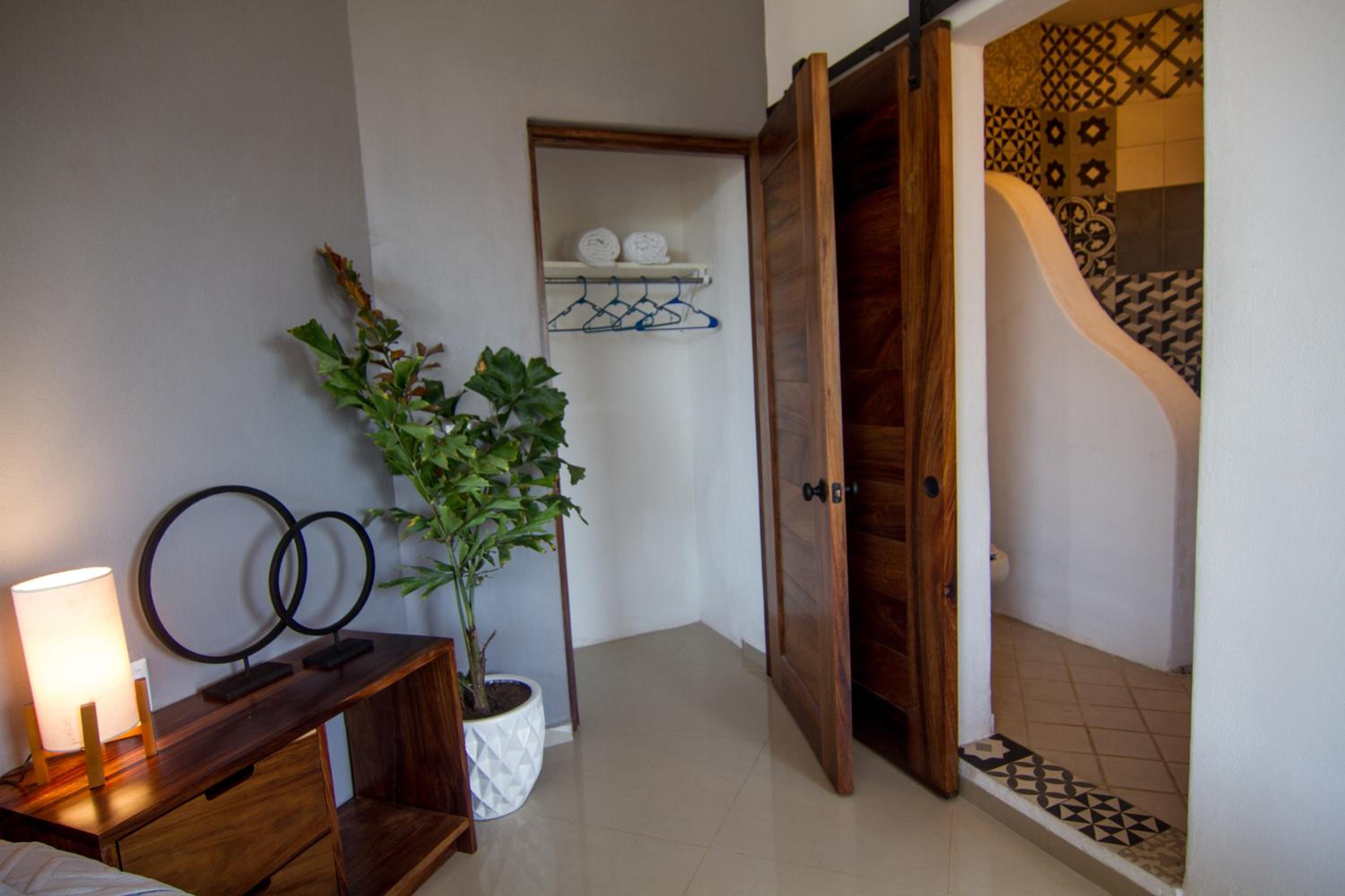 Studio Apartment with Sea View - Photo 10