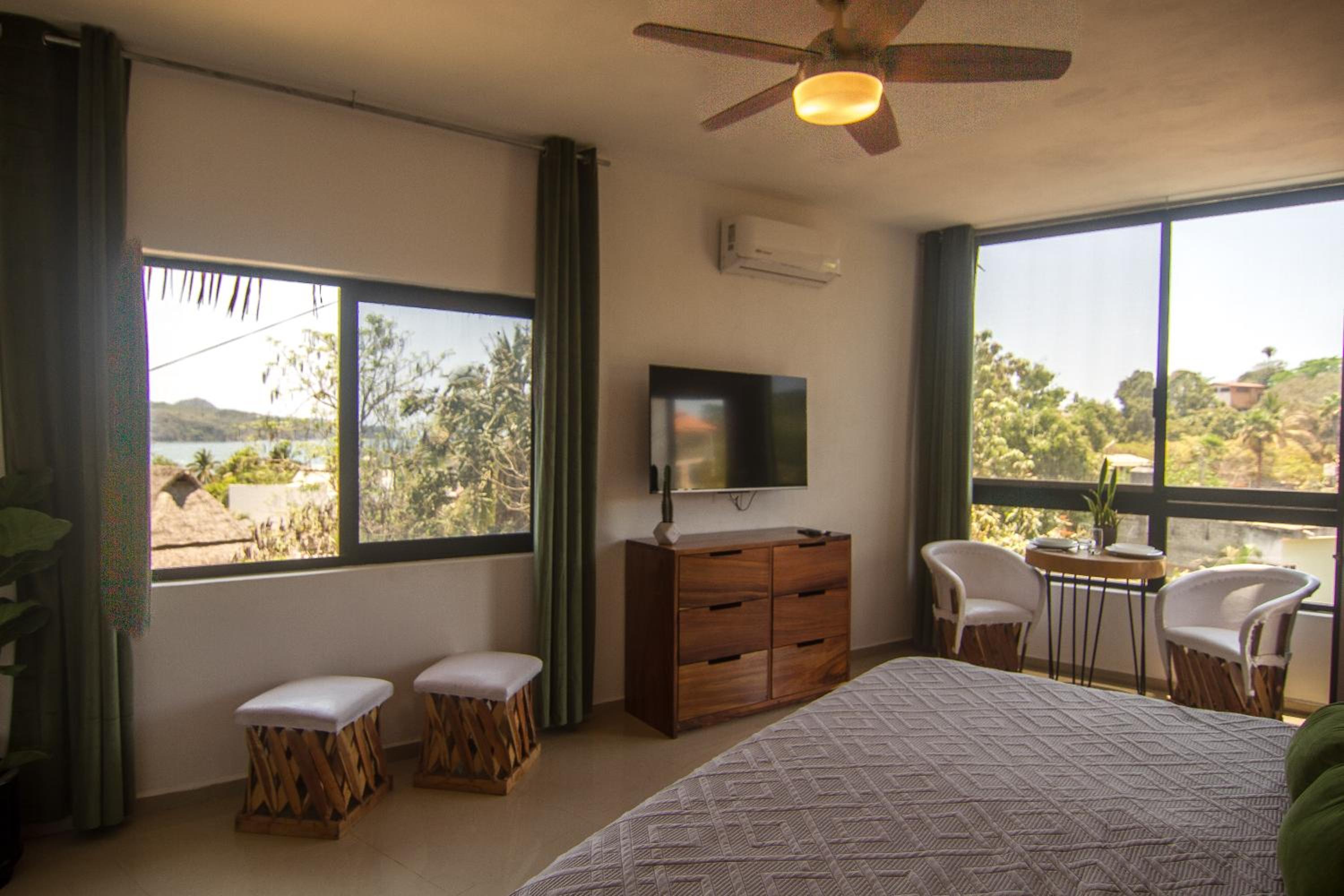 Studio Apartment with Sea View - Photo 6