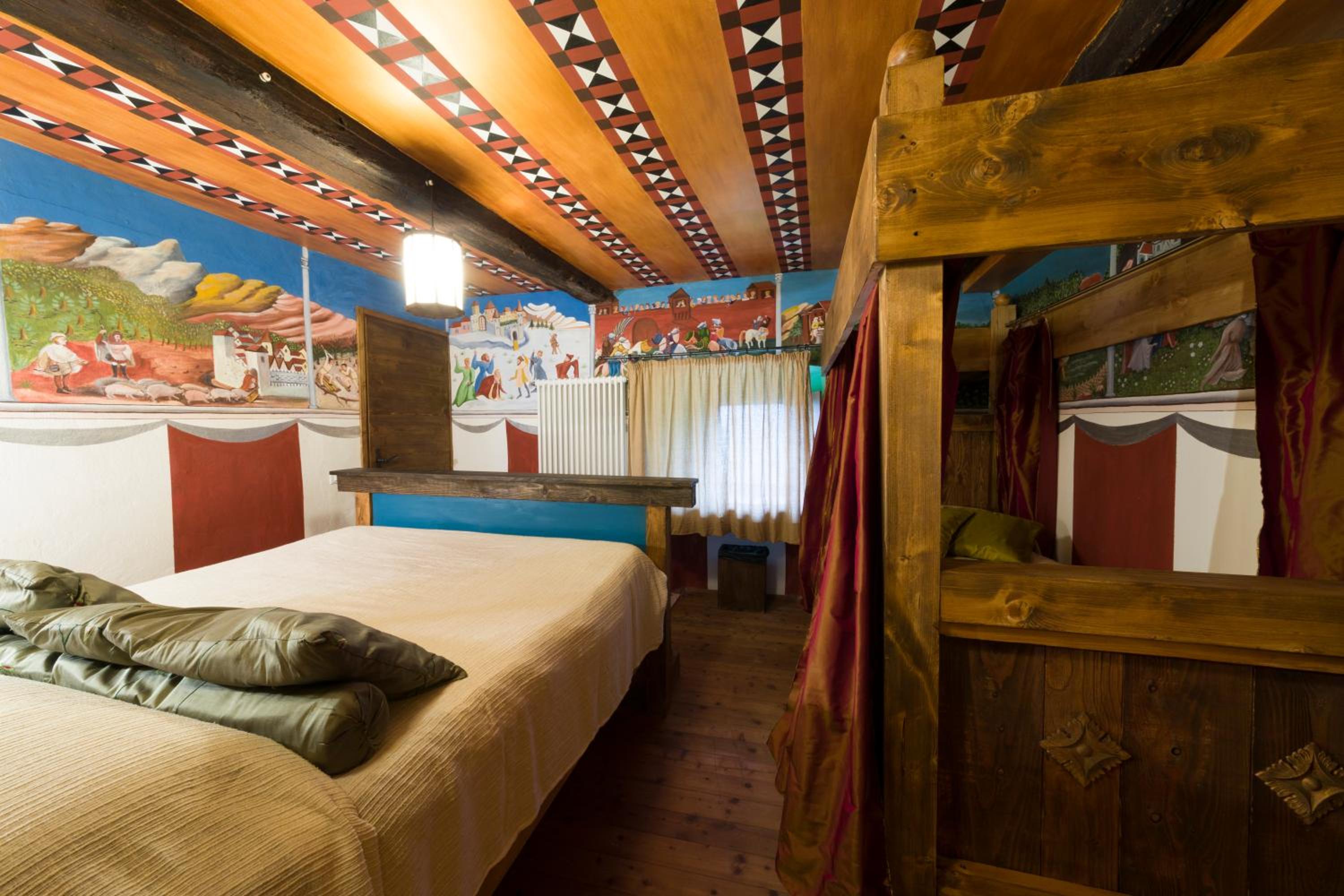 Triple Room with Private Bathroom photo 3