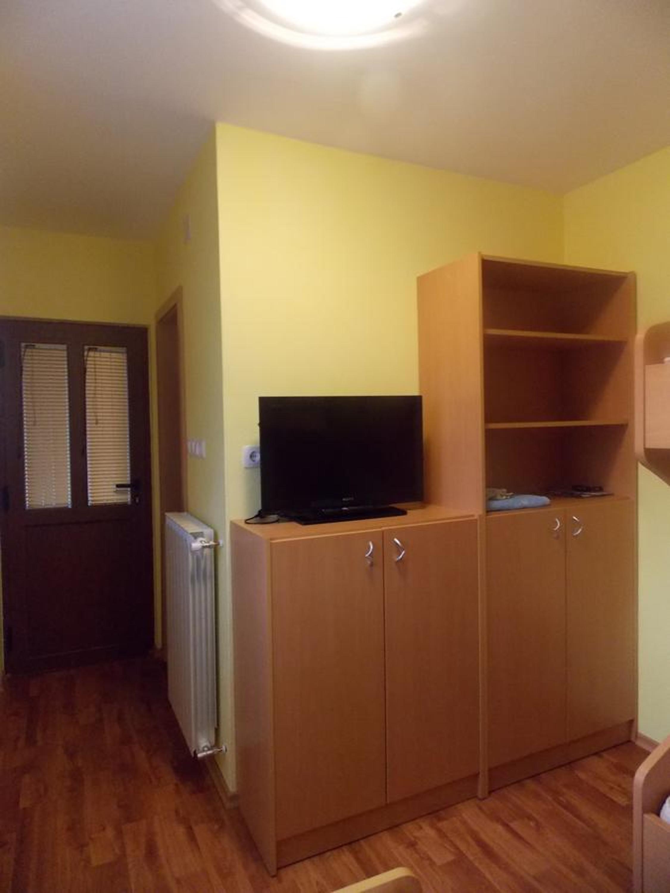 Twin Room with External Kitchenette