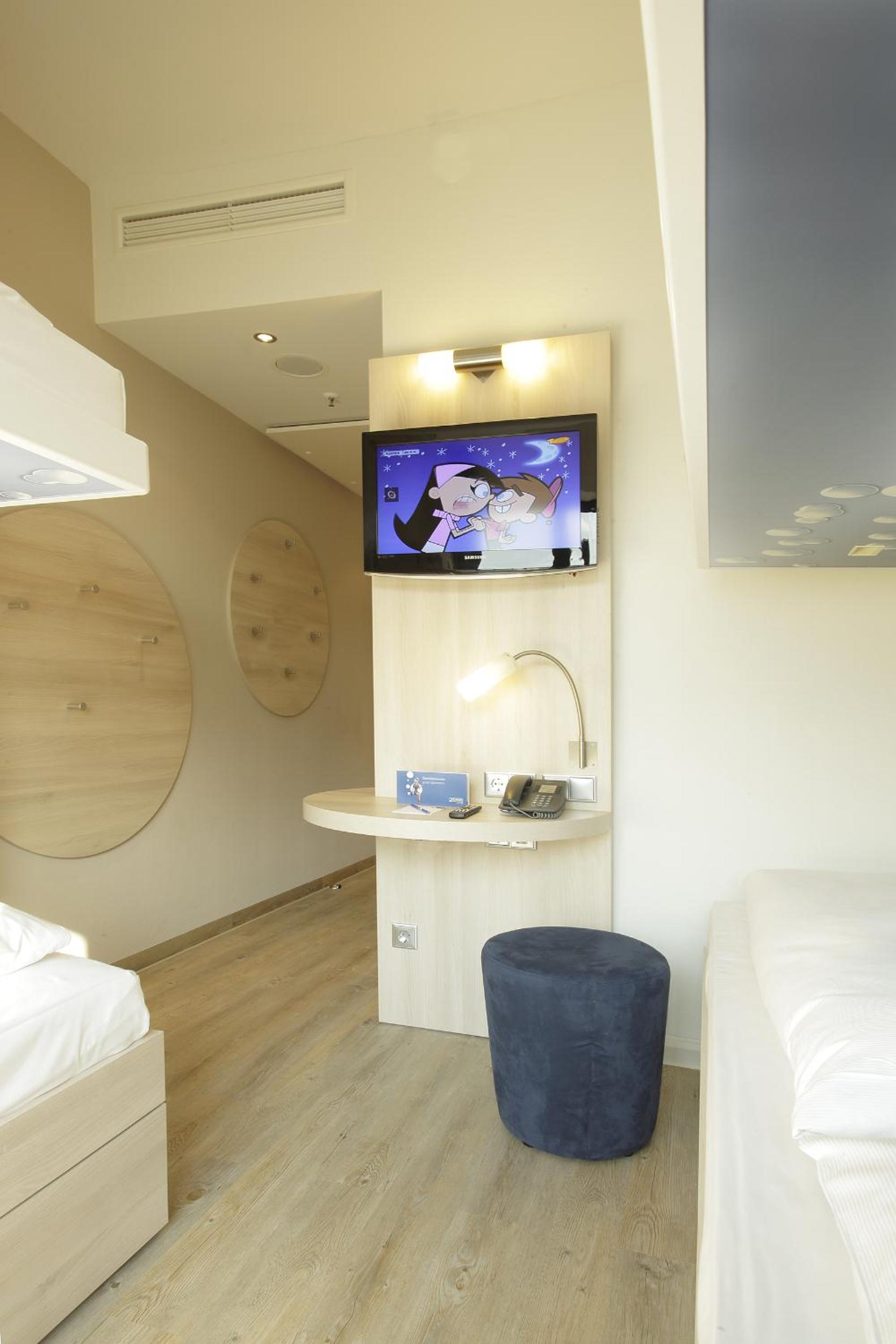 Quadruple Room - Photo 10