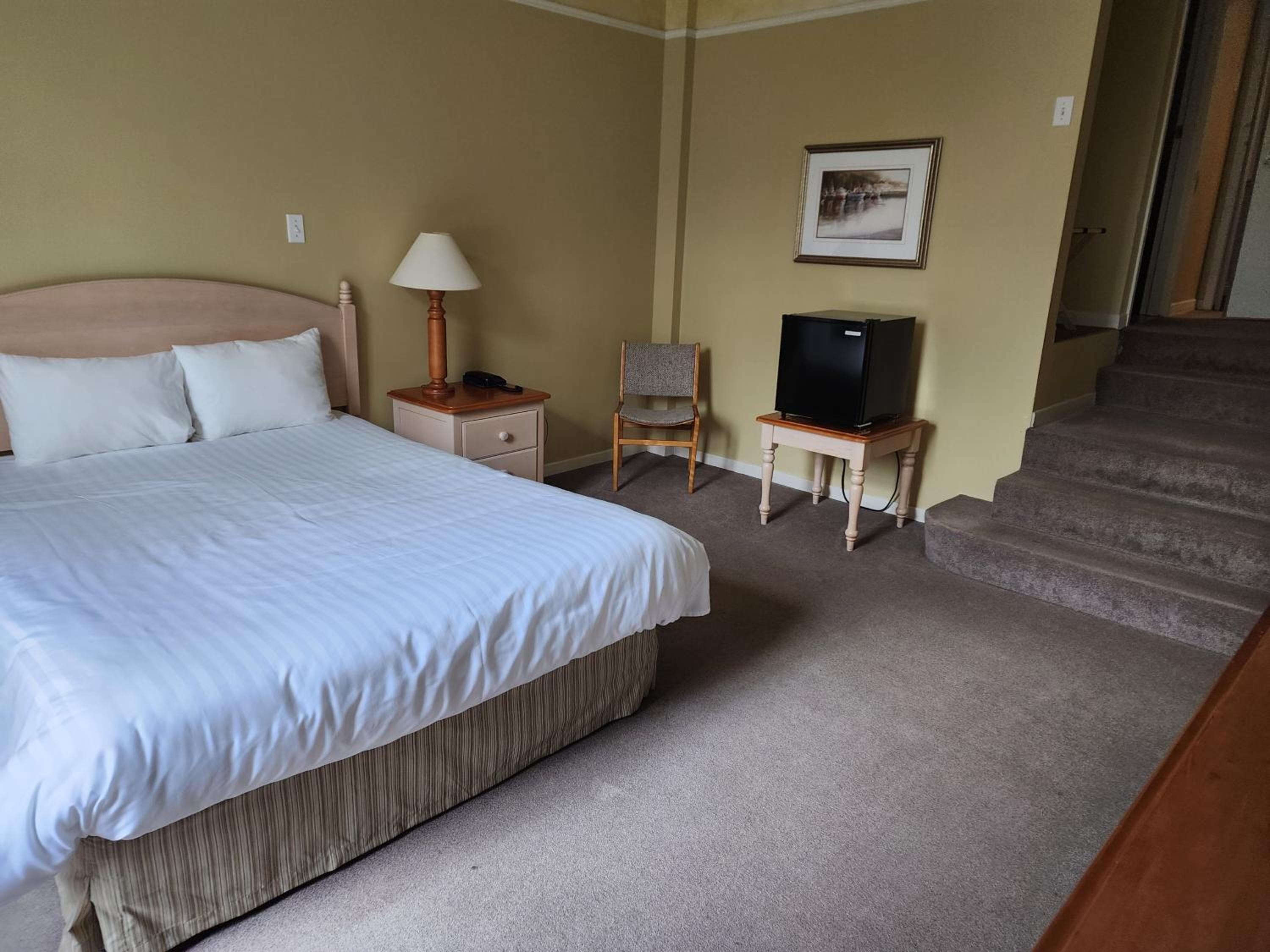 Standard Queen Room - Photo 4