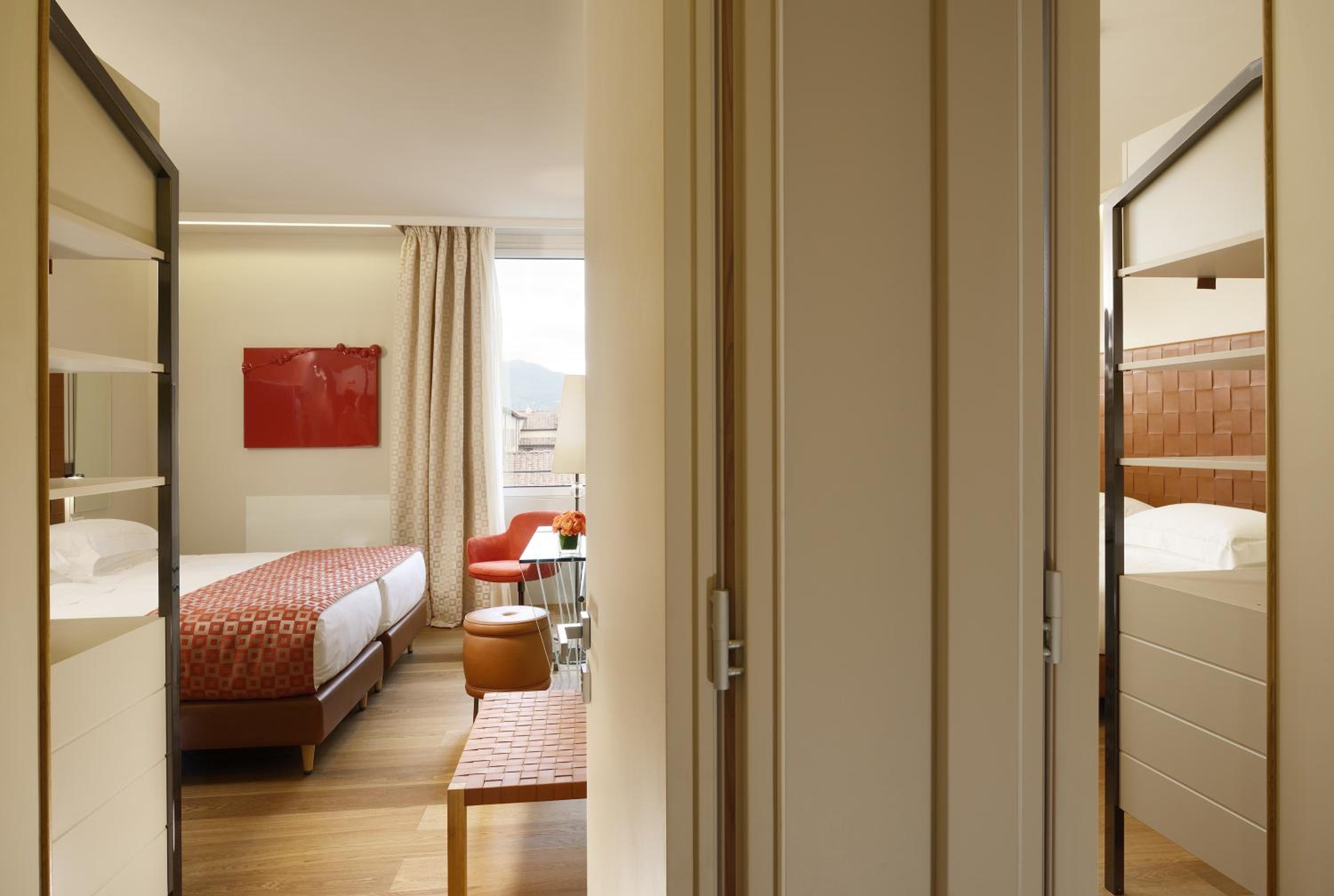Two Connecting Rooms (4Adults)
