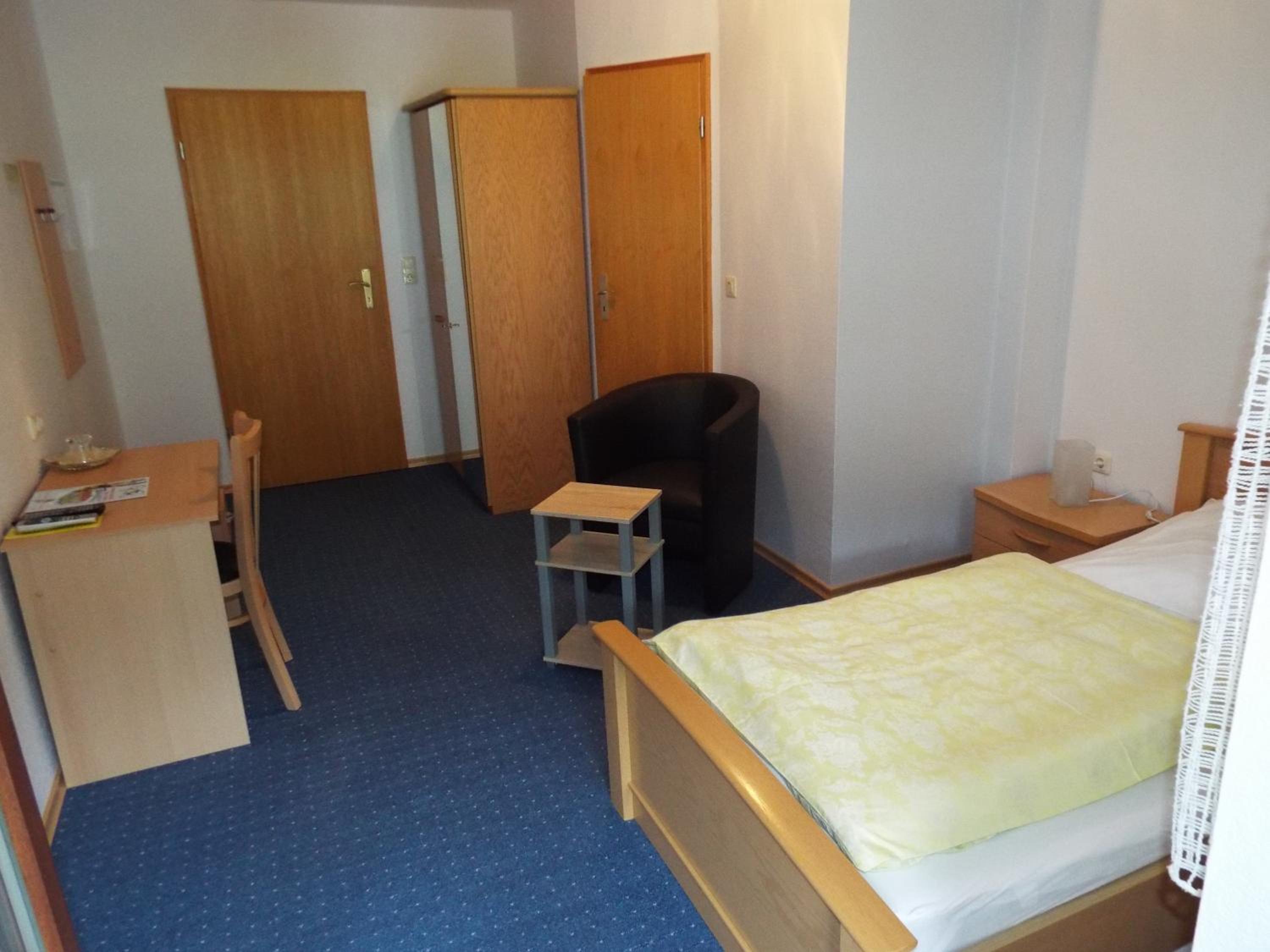 Single Room photo 3