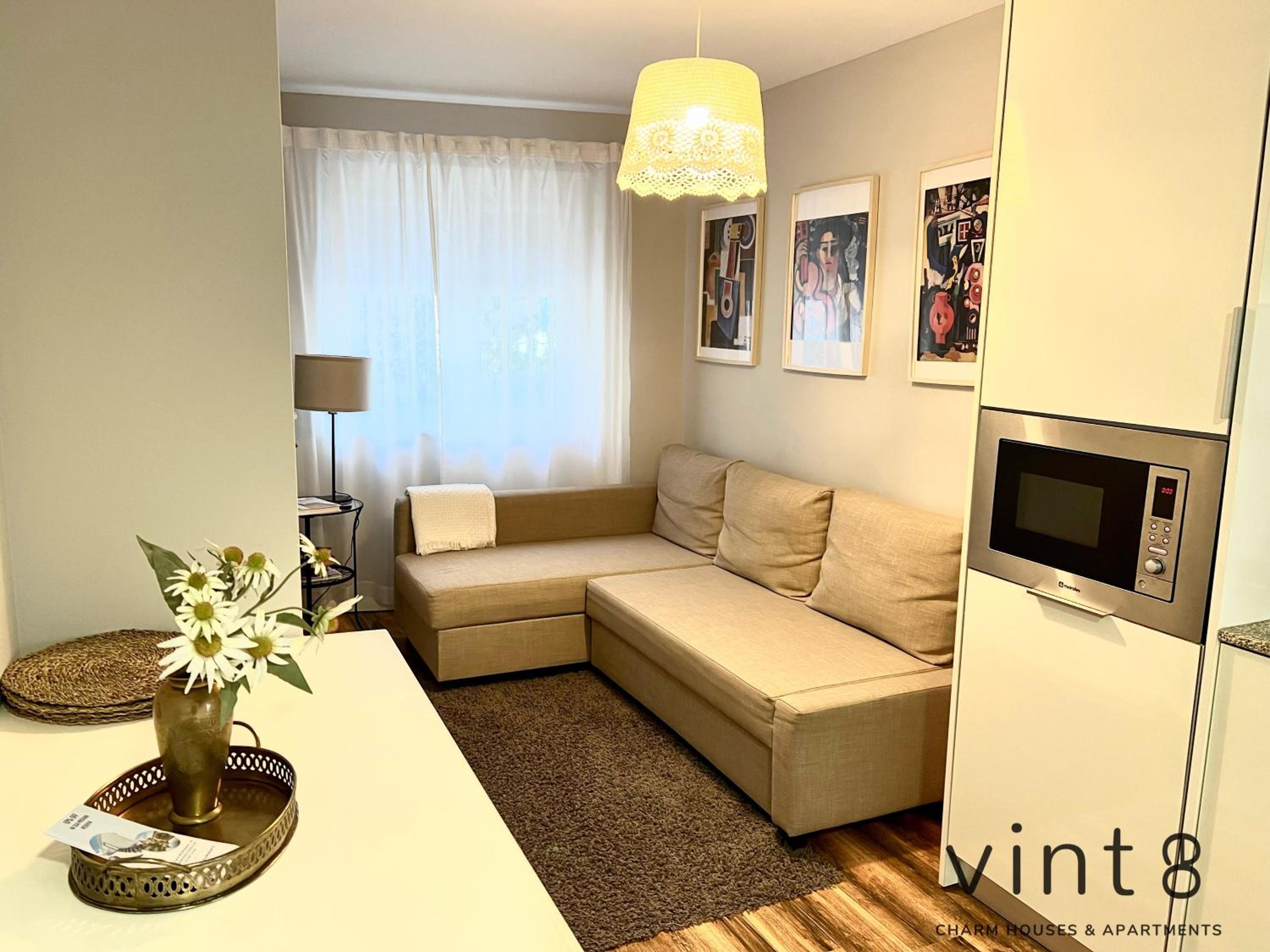 One-Bedroom Apartment photo 1
