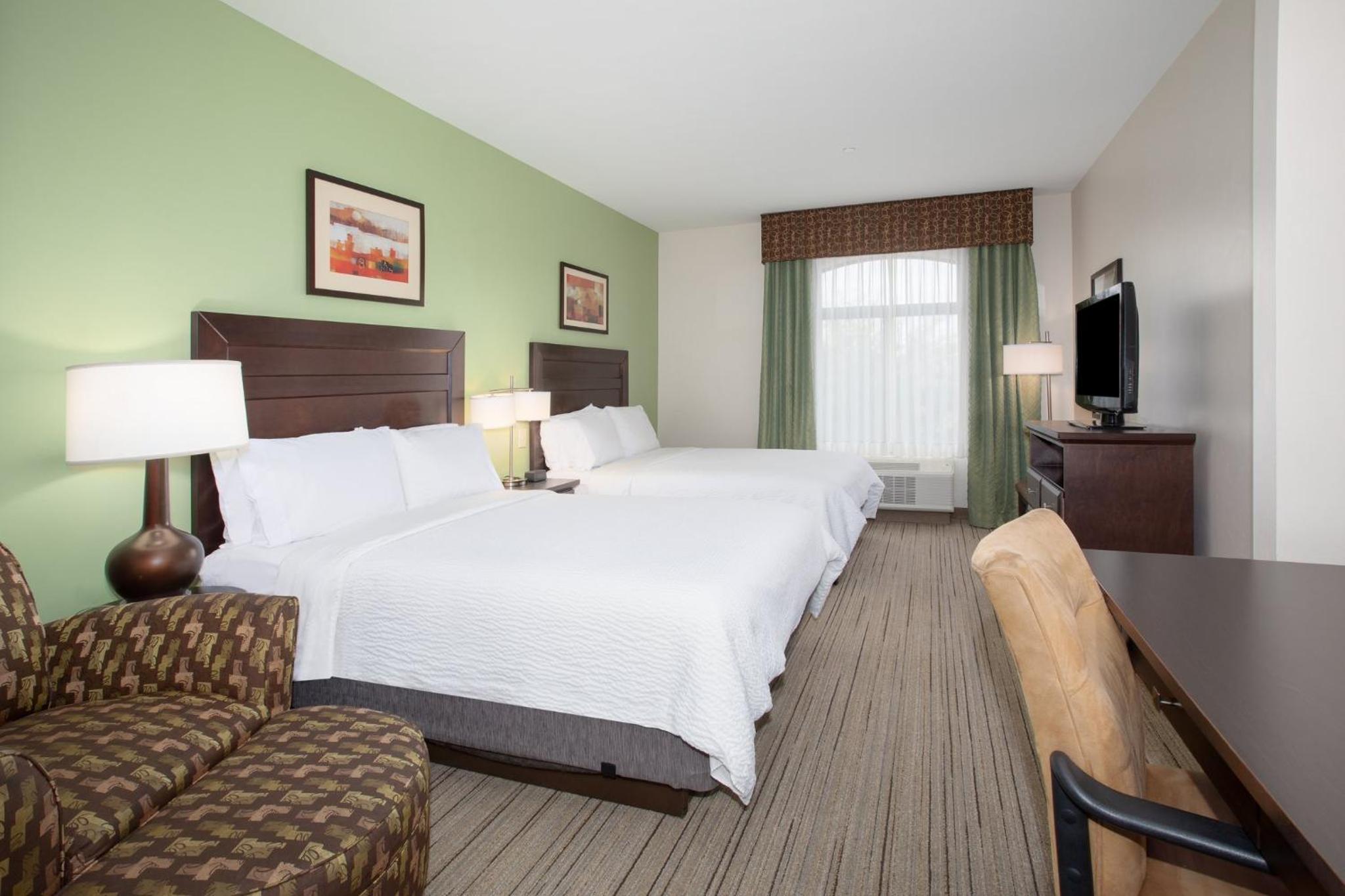 Standard Room with Two Queen Beds - Photo 1