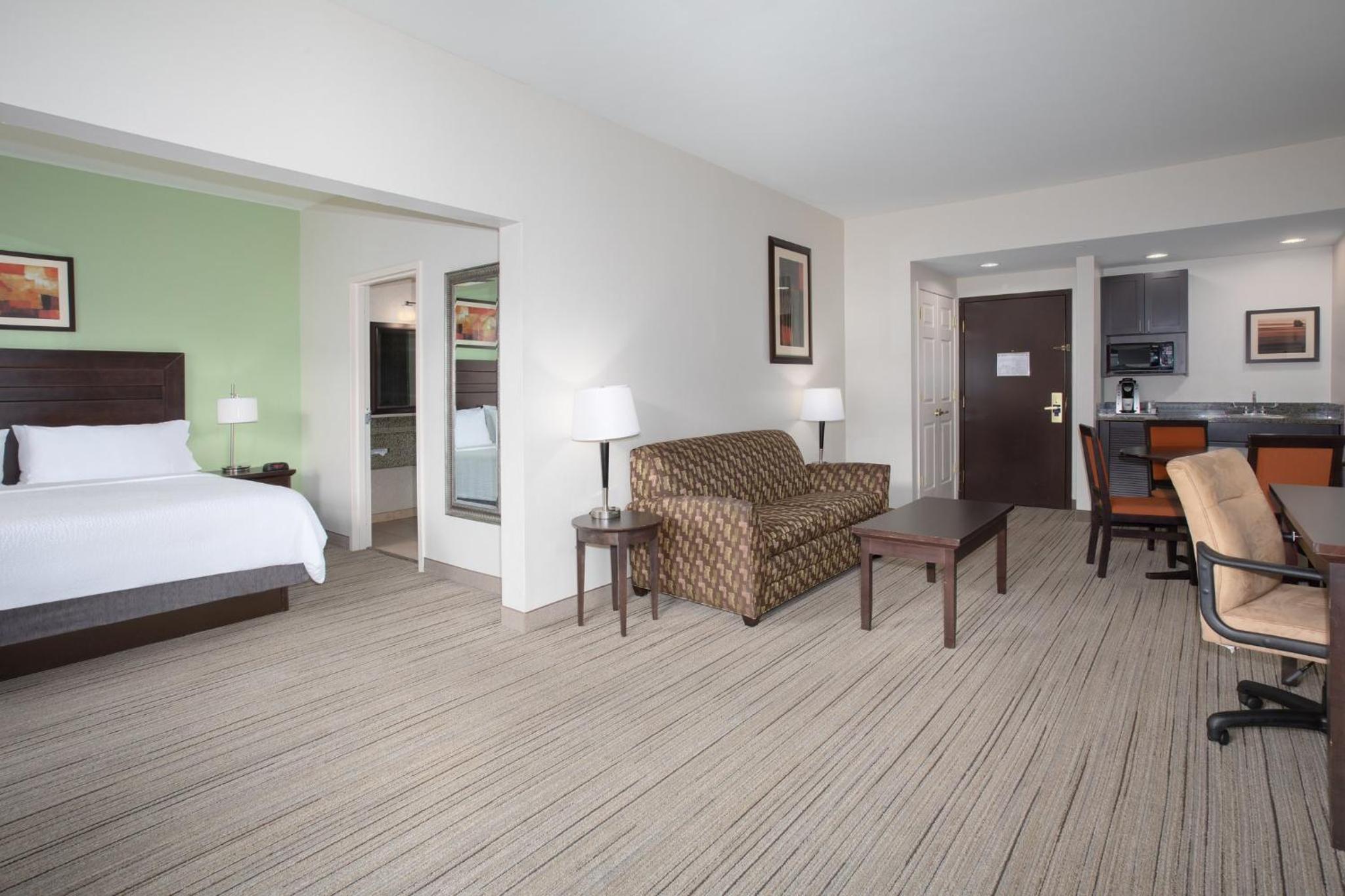 King Suite - Photo 2
