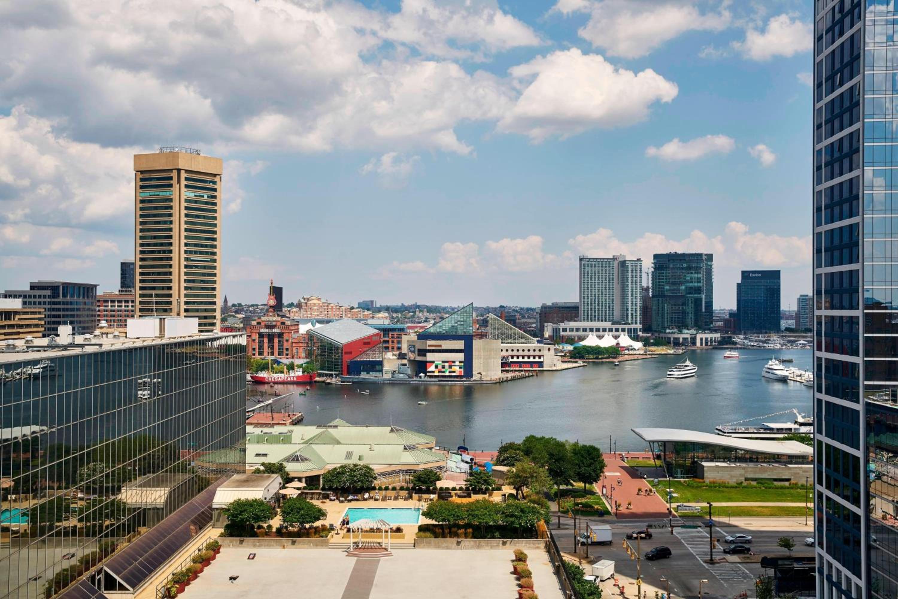 Traditional, Guest Room, 2 Double, City View