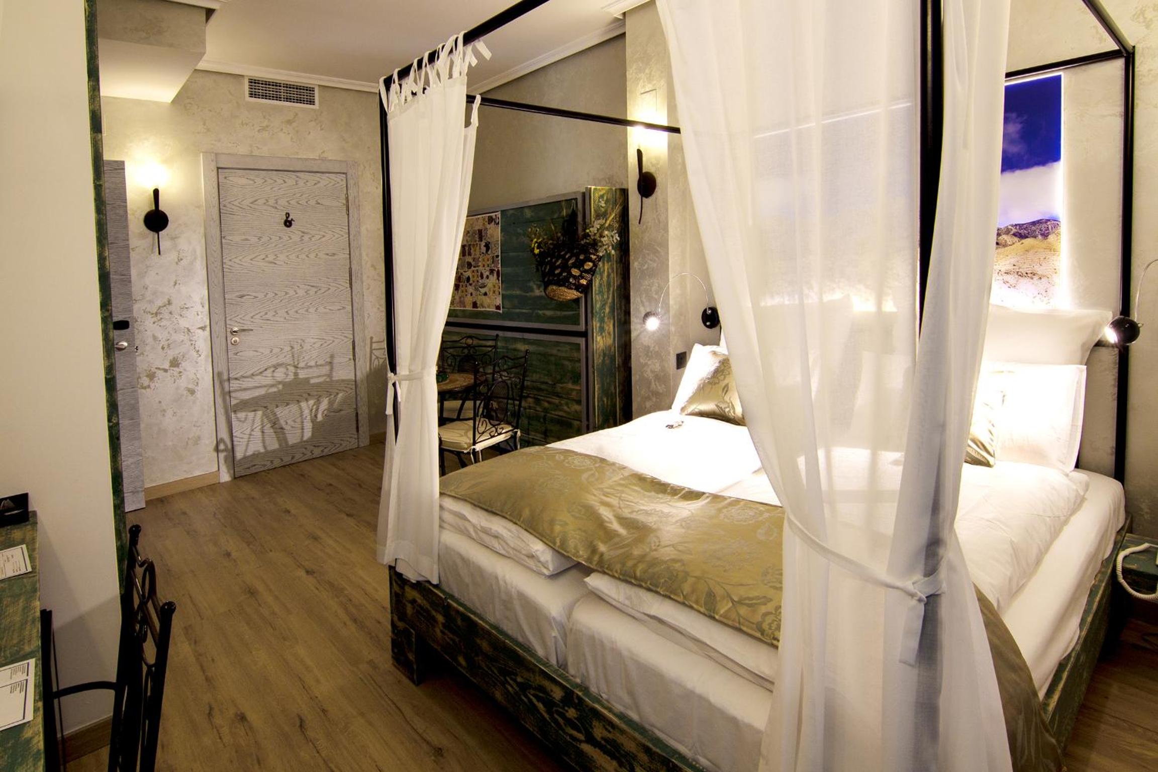 Triple Room with Balcony-Sierra de Maigmó photo 3