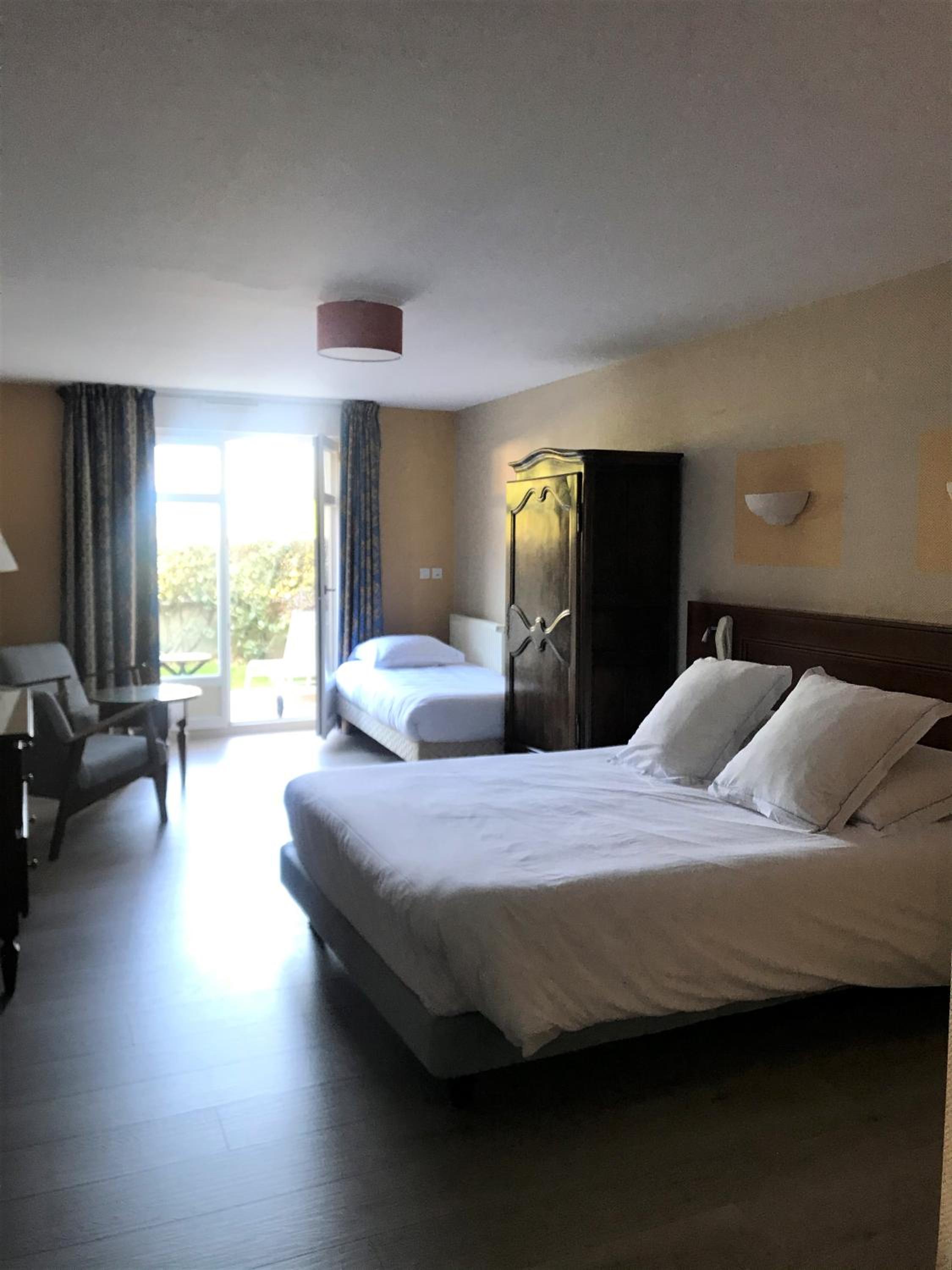 Large Double Room