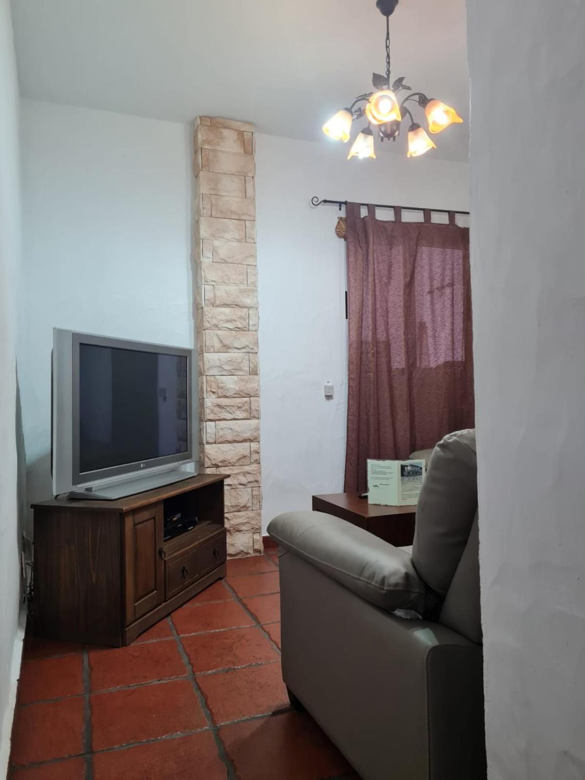 Two-Room Apartment - Photo 5