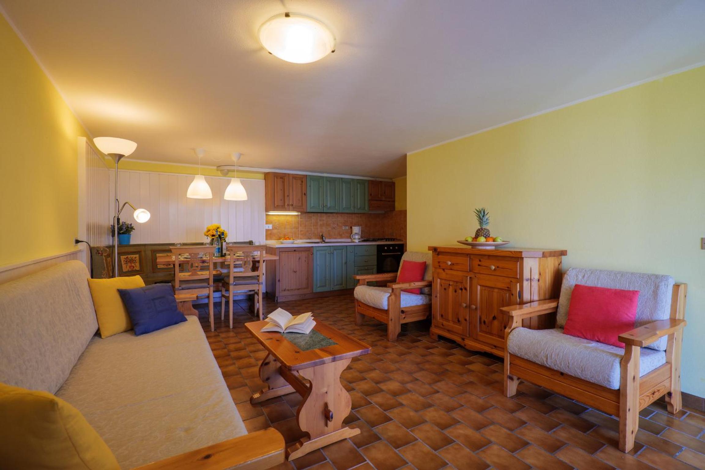 One-Bedroom Apartment with Private Garden photo 1