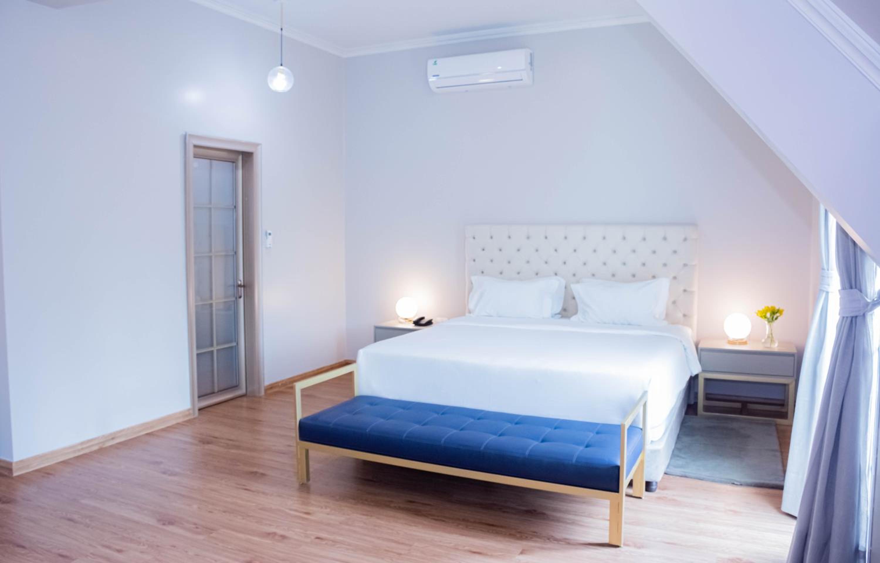 Deluxe Family Suite photo 3