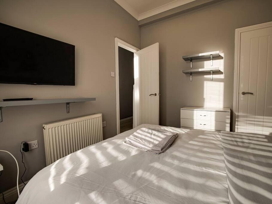 Apartment photo 2