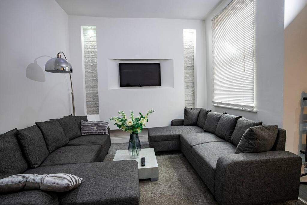 Apartment photo 1