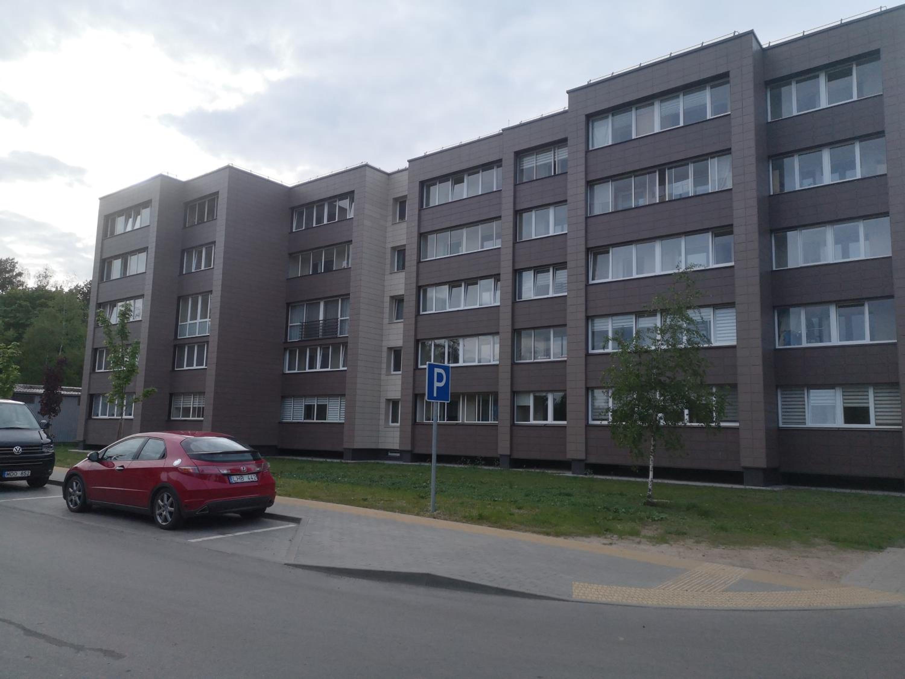 Apartment with Balcony photo 2