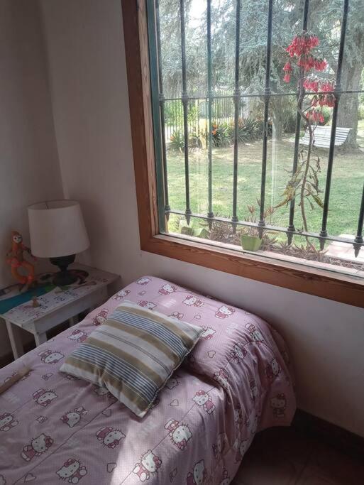Five-Bedroom House photo 1