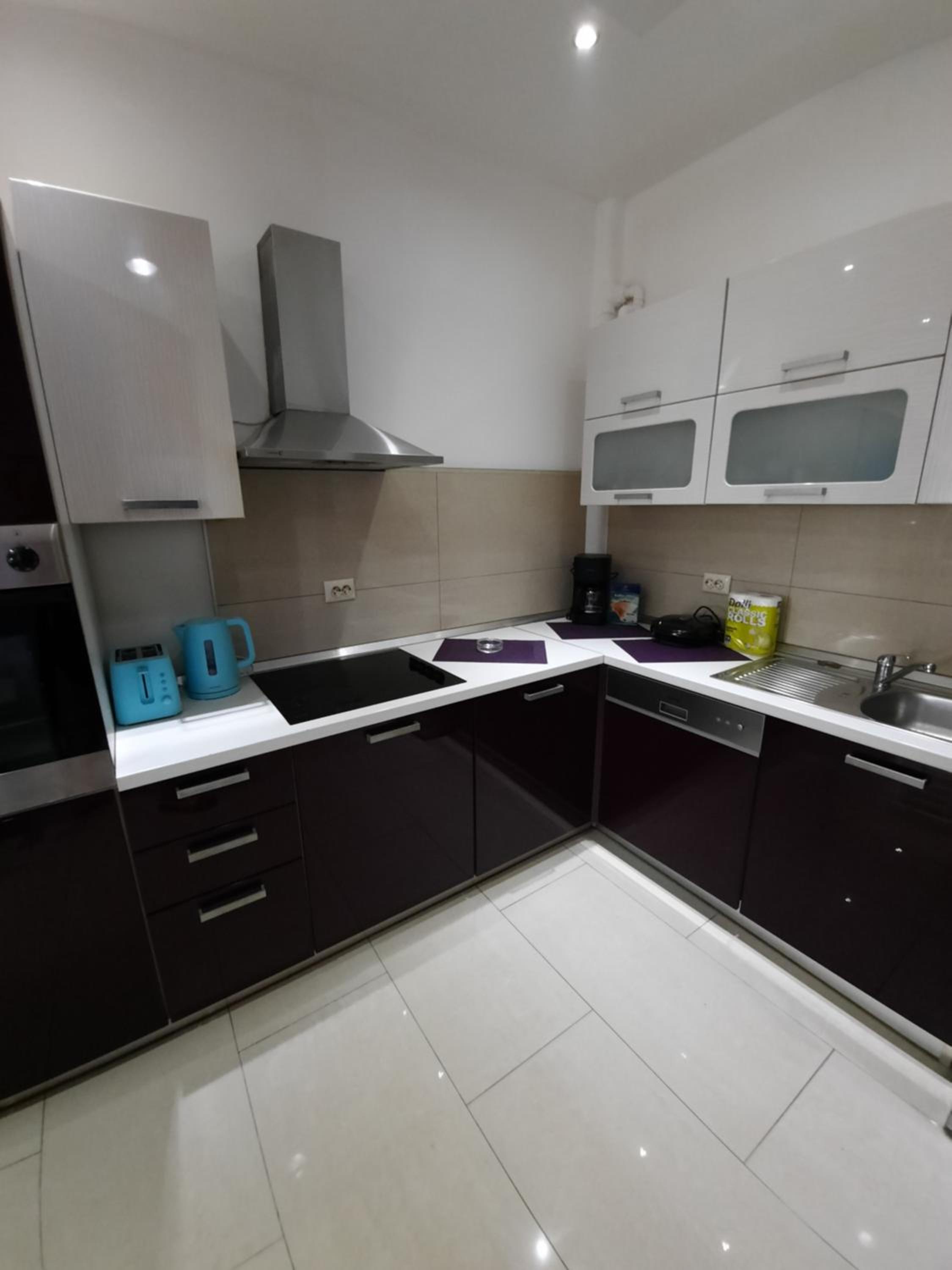 Three-Bedroom Apartment - Photo 33