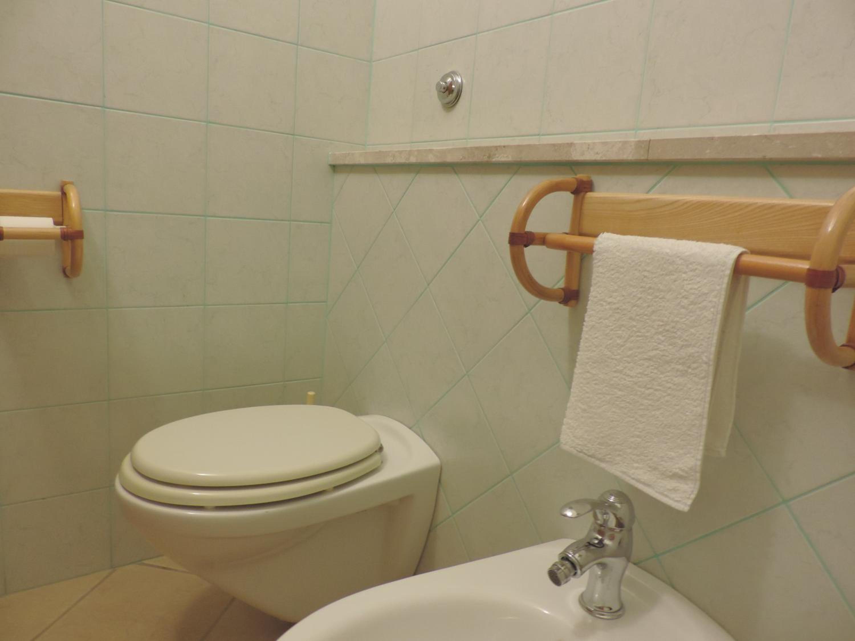 Quadruple Room - Photo 2