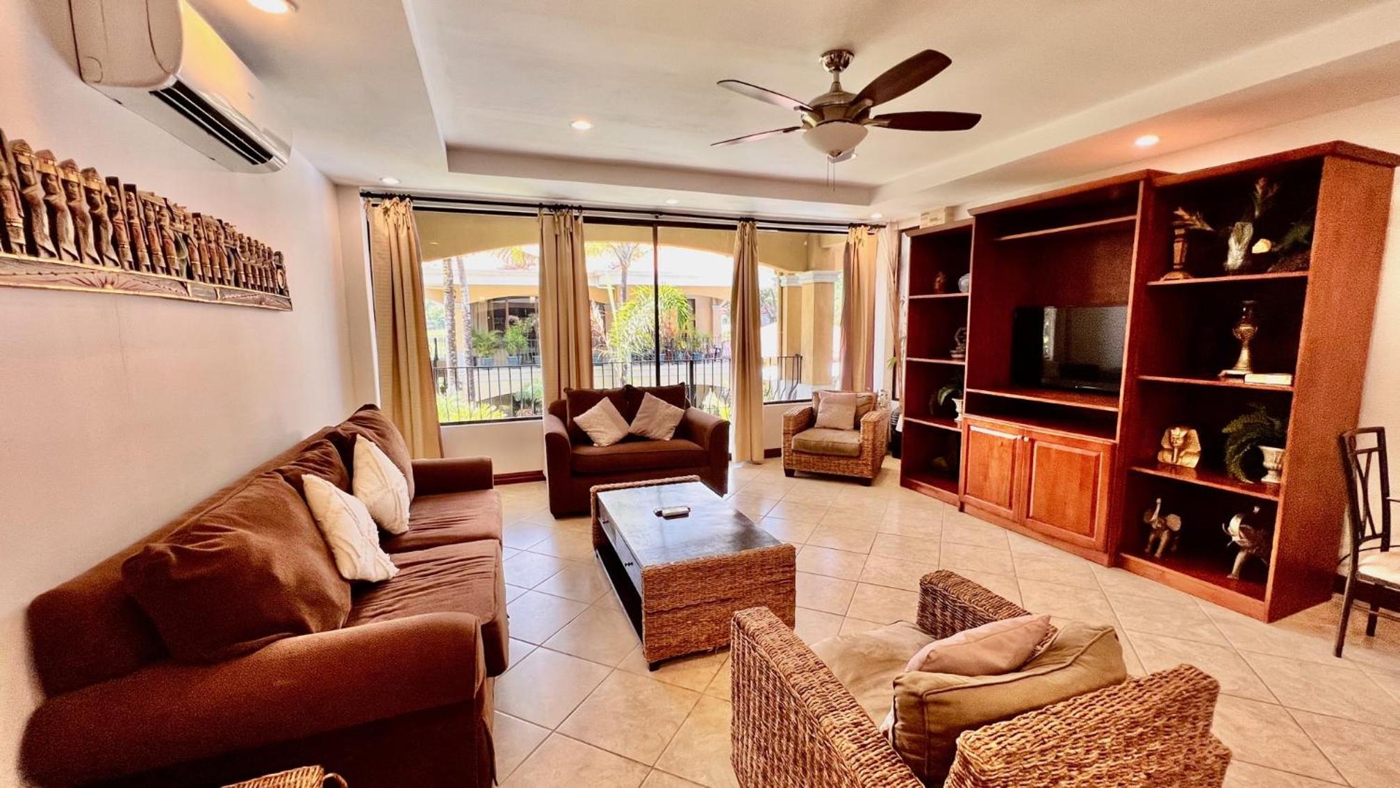 Apartment with Pool View  - Photo 8