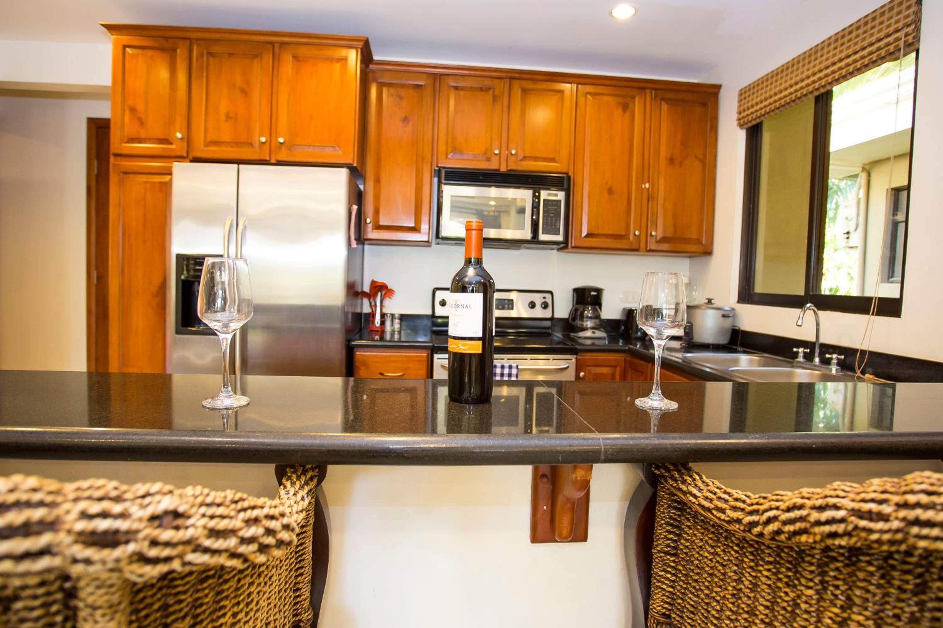 Apartment with Mountain View - Photo 12