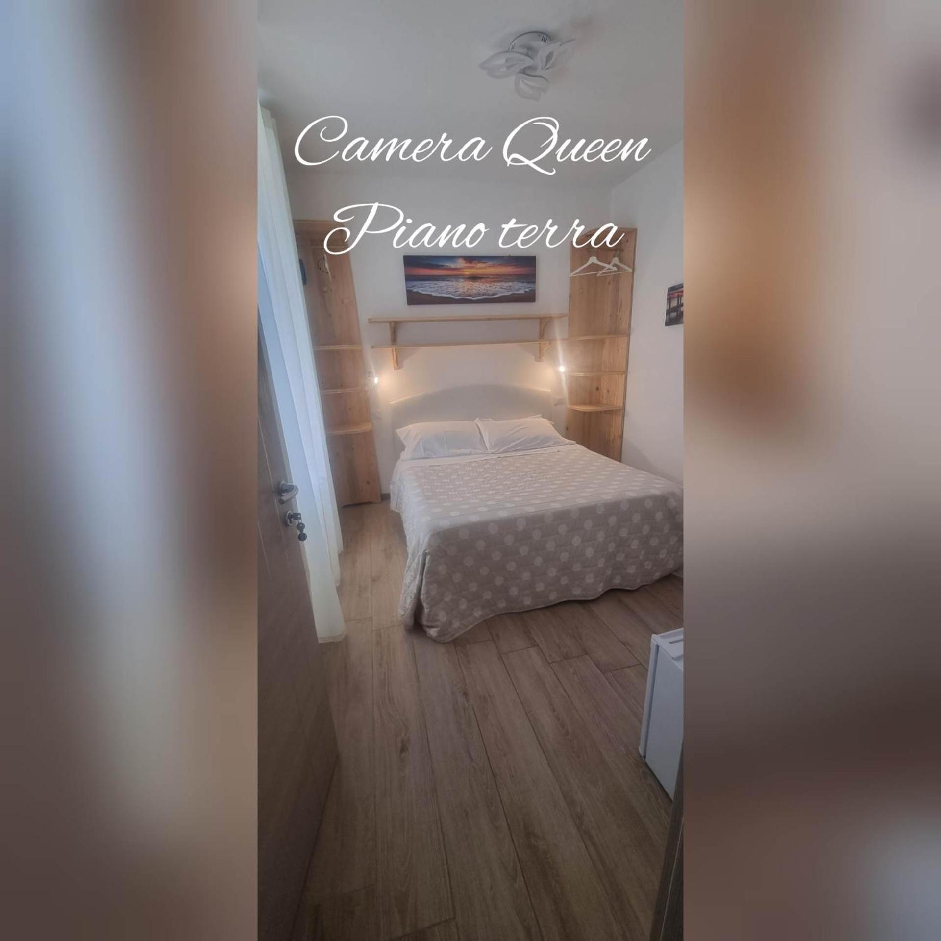 Queen Room - Photo 1