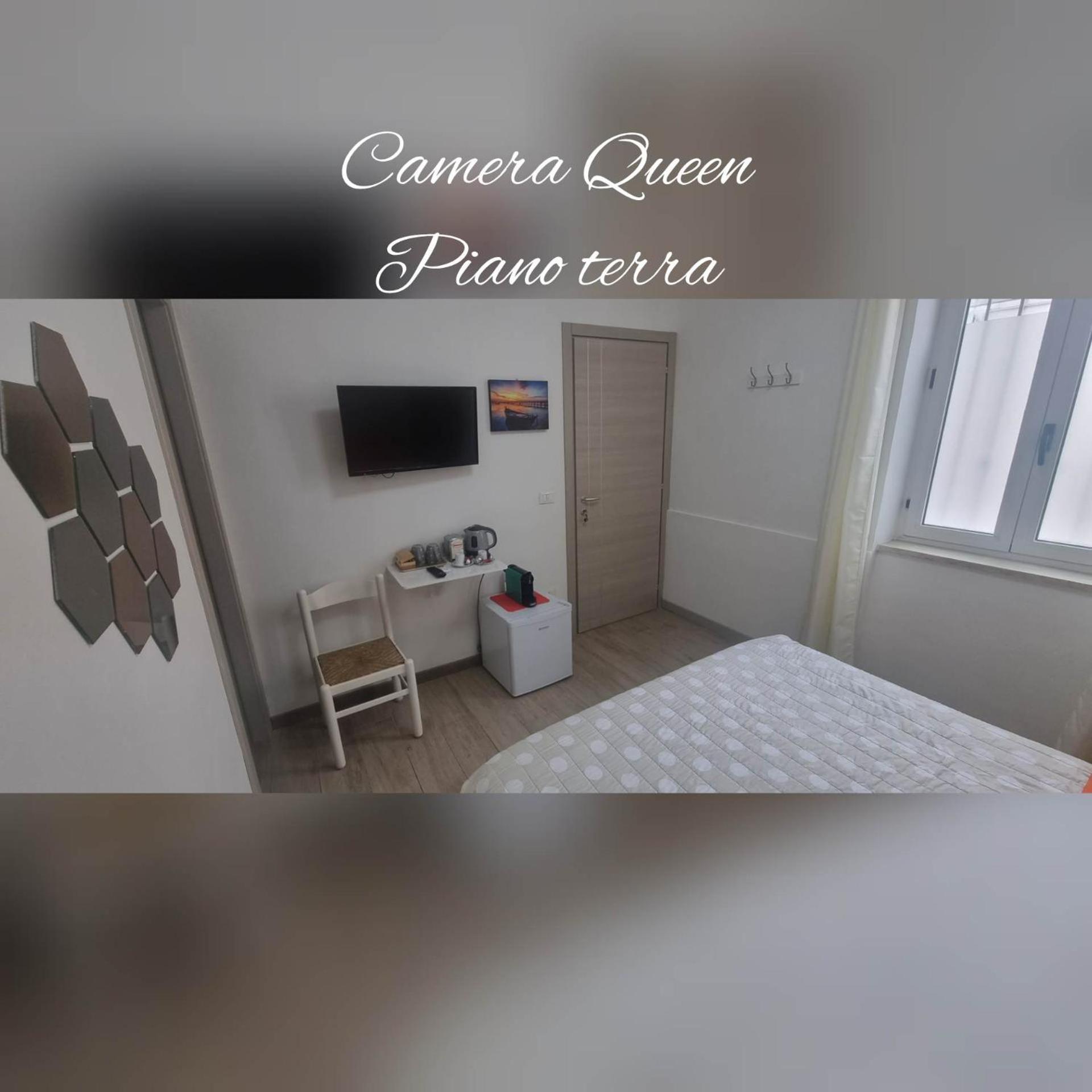 Queen Room - Photo 2