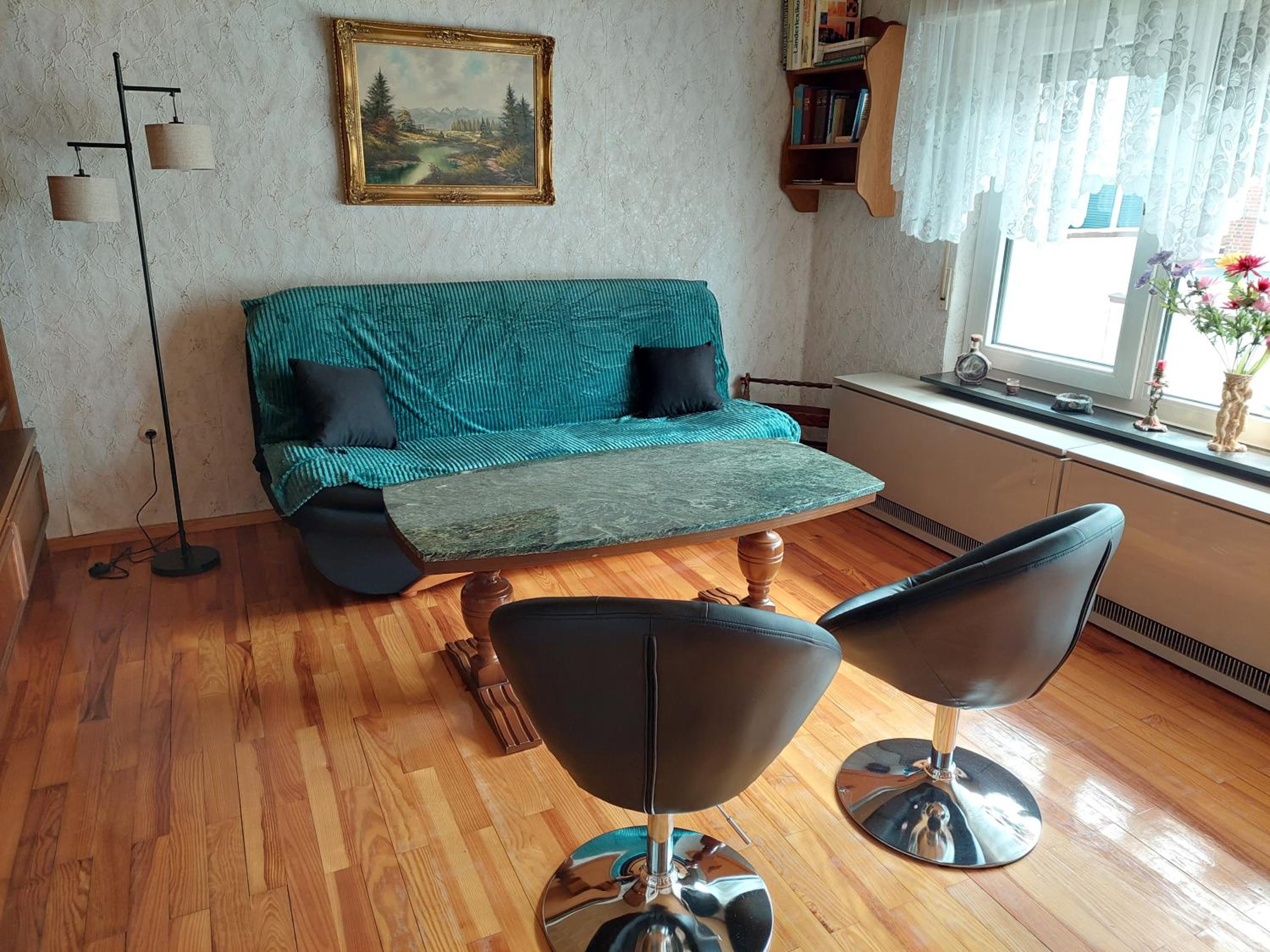Two-Bedroom Apartment - Photo 17