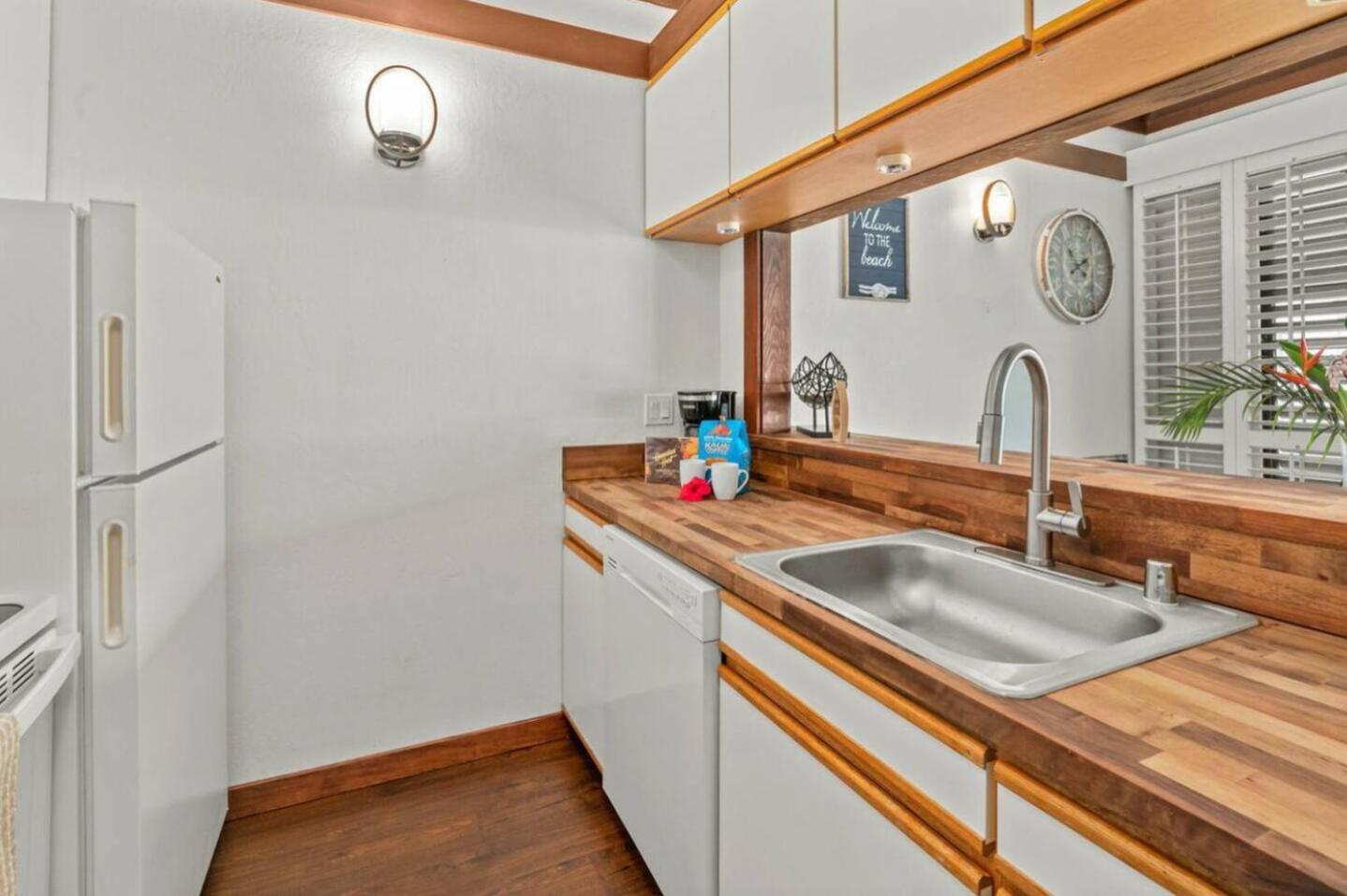 One-Bedroom Apartment photo 3