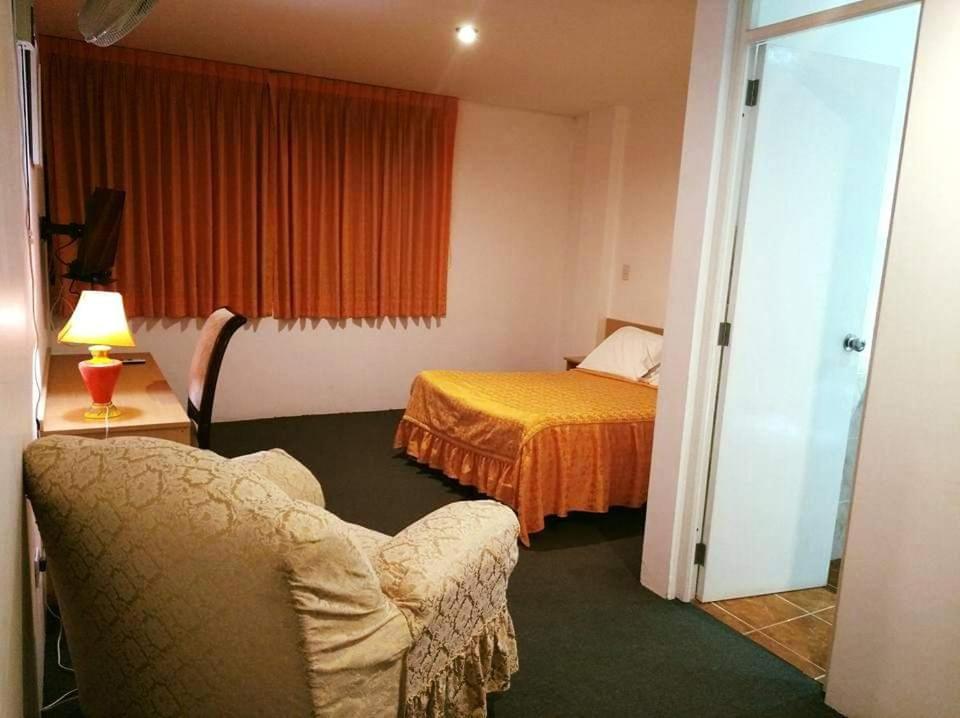 Double or Twin Room photo 2