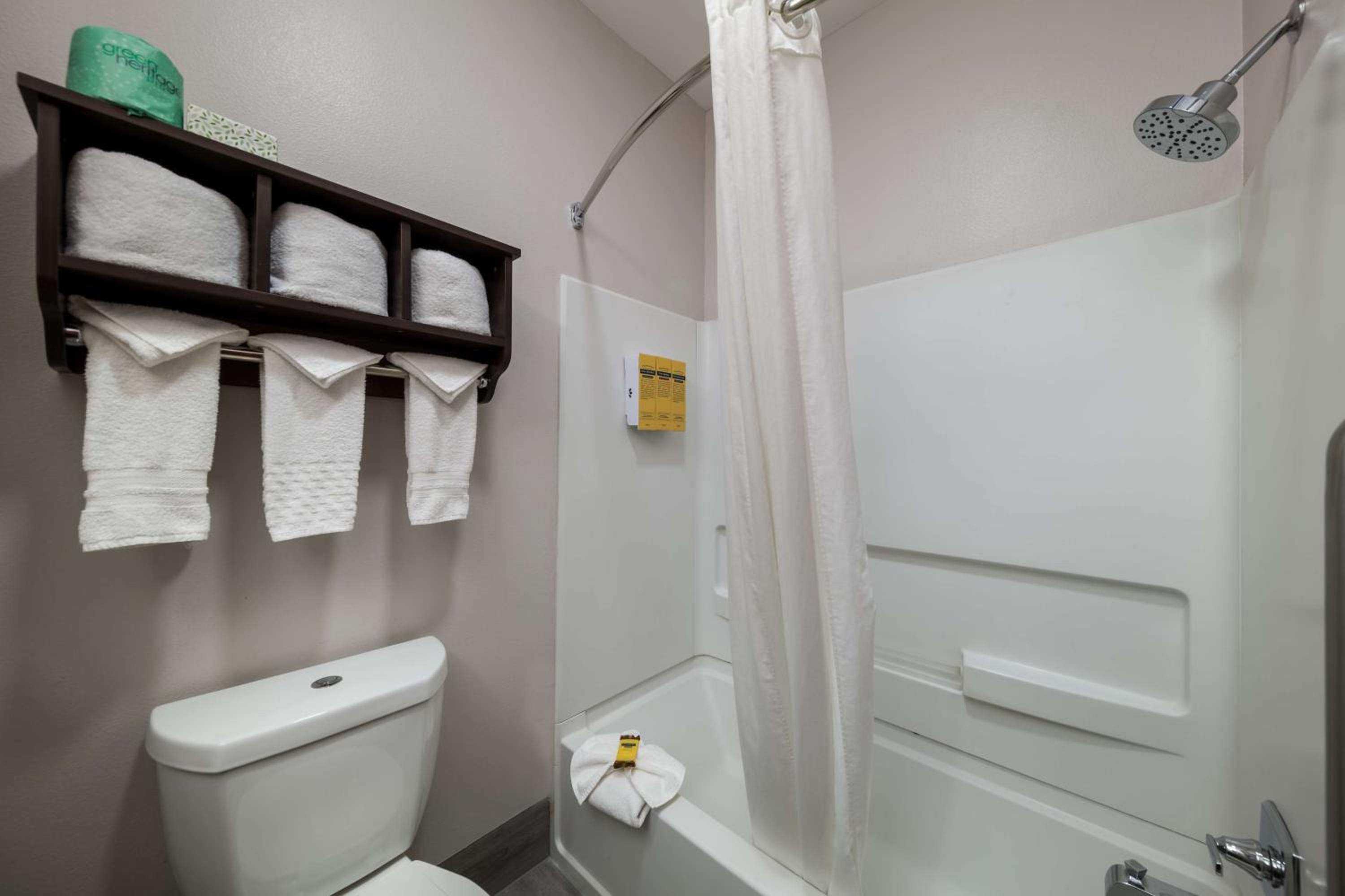 King Suite with Sofa Bed - Photo 4