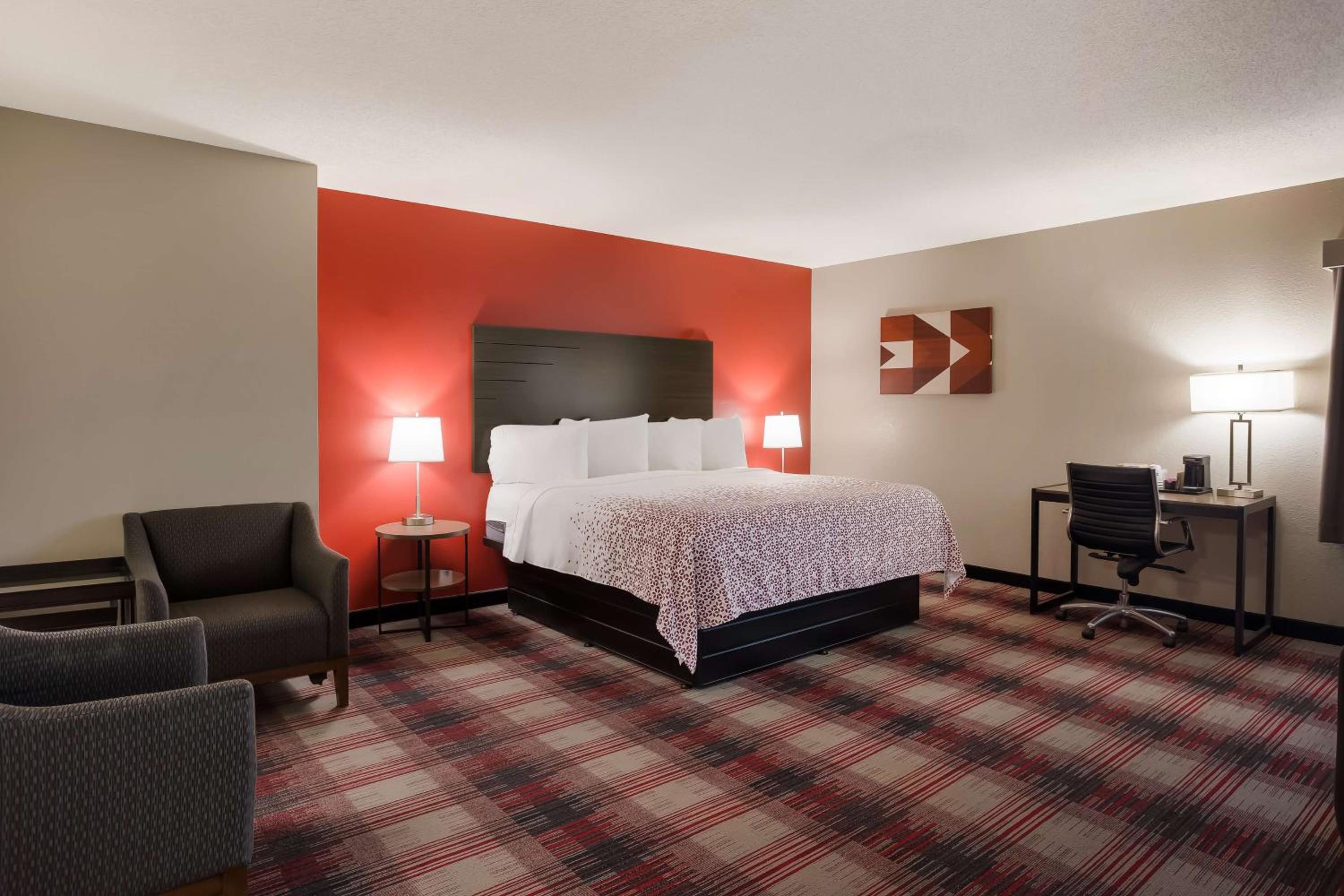 King Room - Non-Smoking - Photo 1