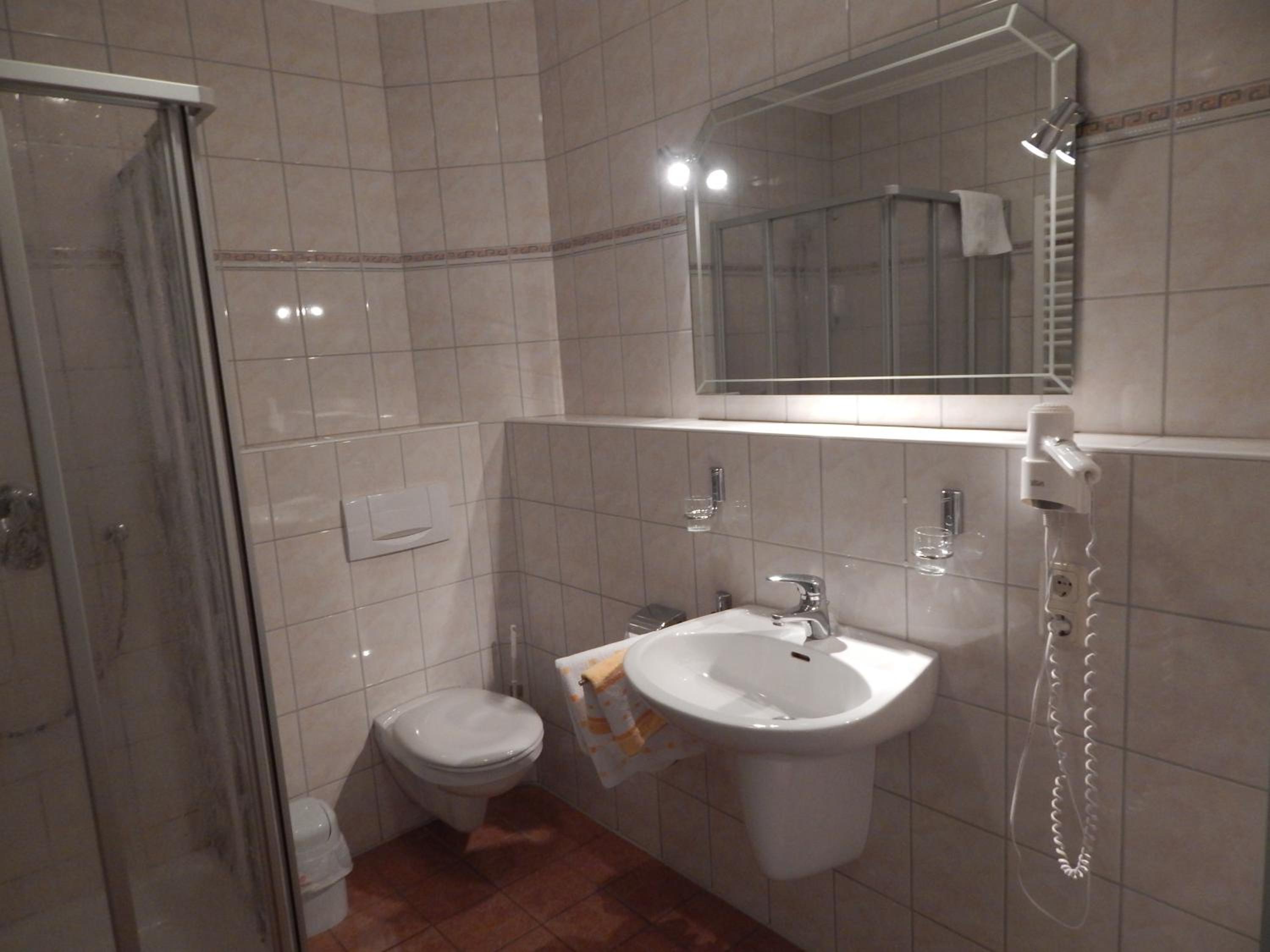 Standard Double Room - Photo 3