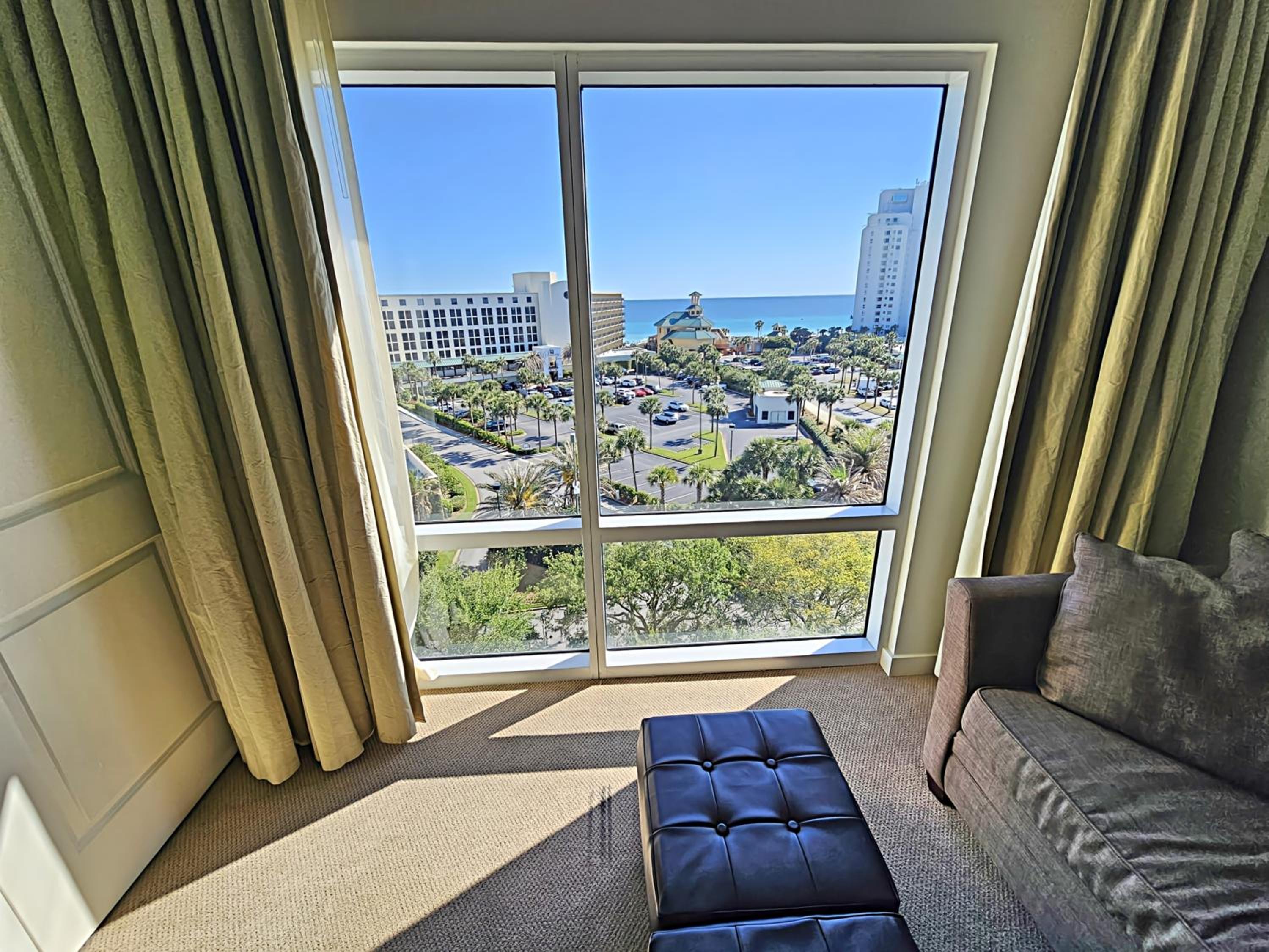 Studio Apartment with Sea View