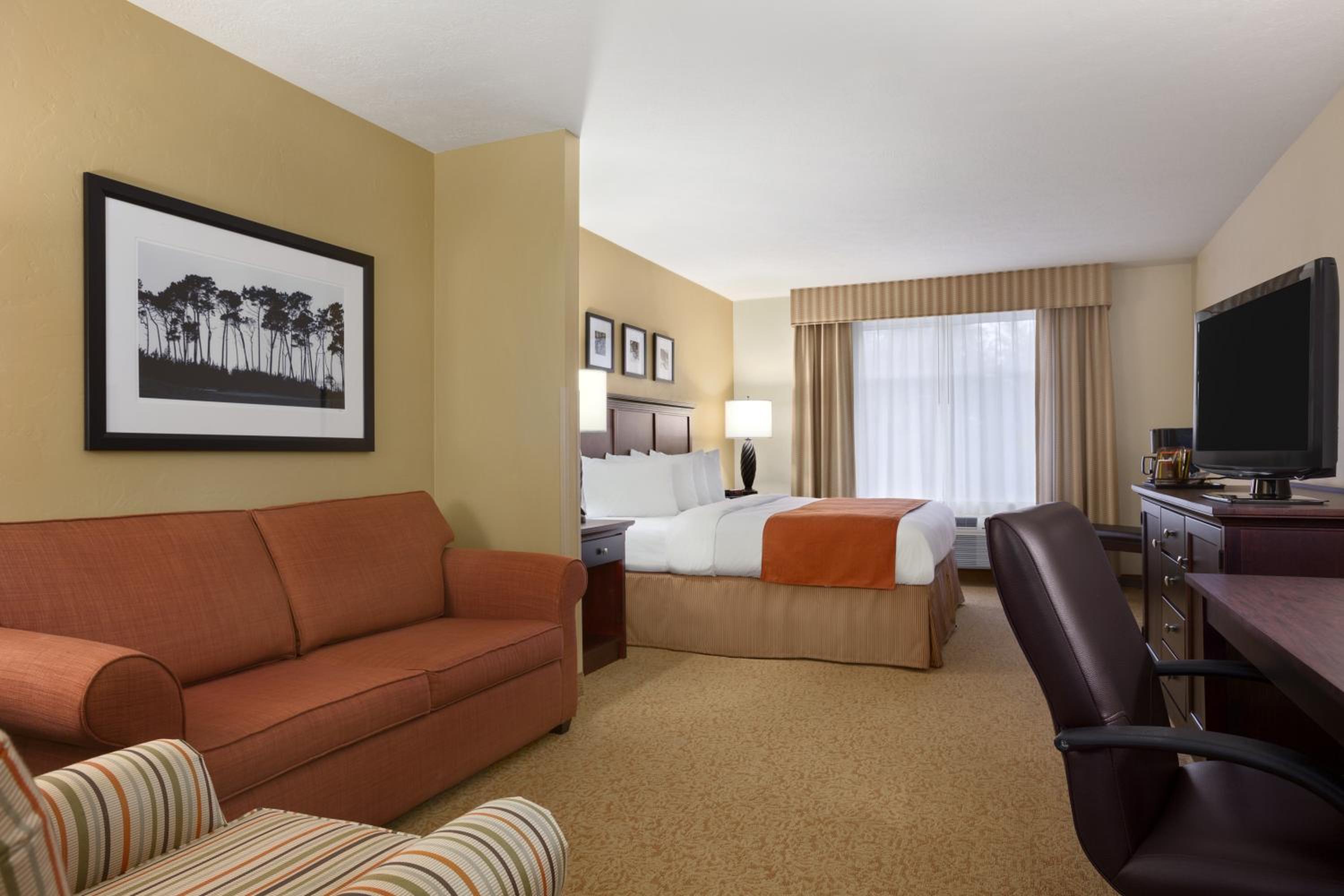 Studio King Suite