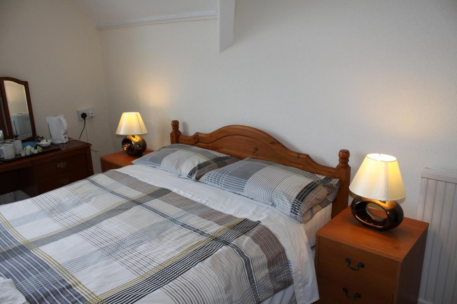 Family Room (2 Adults + 2 Children) - Second Floor